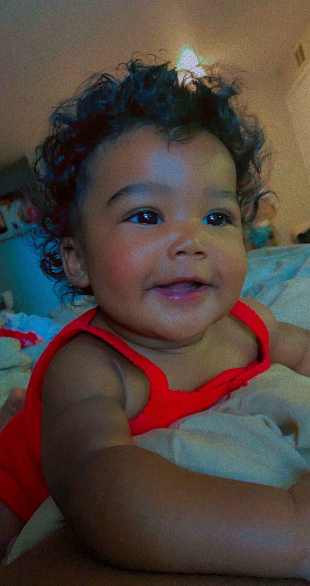 Kri is registered to the contest to win money with this photo: arm, baby_toddler_clothing, cheek, chin, eye, eyebrow, eyelash, facial_expression, hair, happy, head, iris, lip, mouth, muscle, nose, organ, person, skin, smile