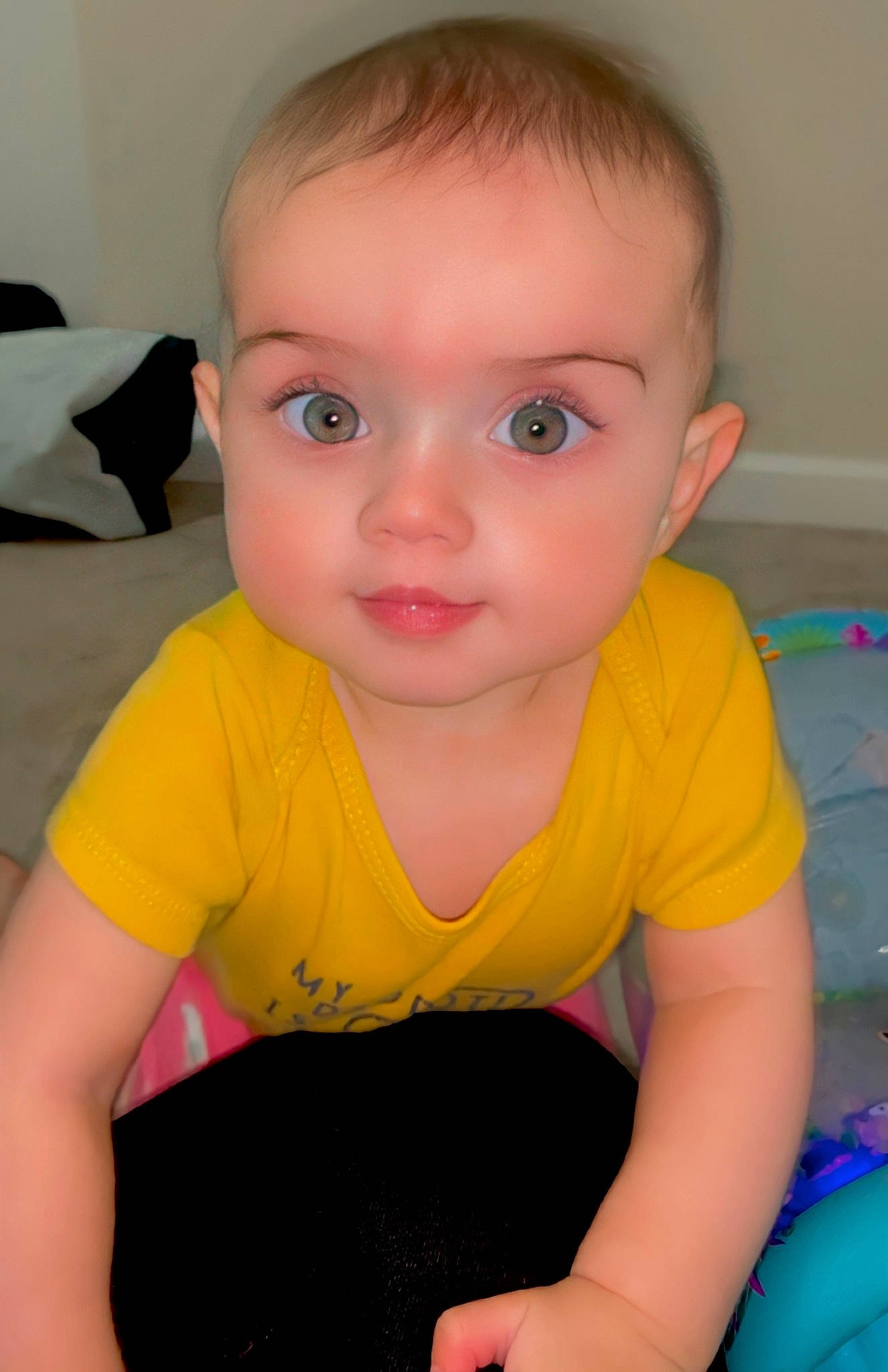 Scarlett is registered to the contest to win money with this photo: arm, black, blue, cheek, chin, eye, eyebrow, facial_expression, hair, head, human_body, iris, joint, lip, mouth, muscle, neck, nose, person, product