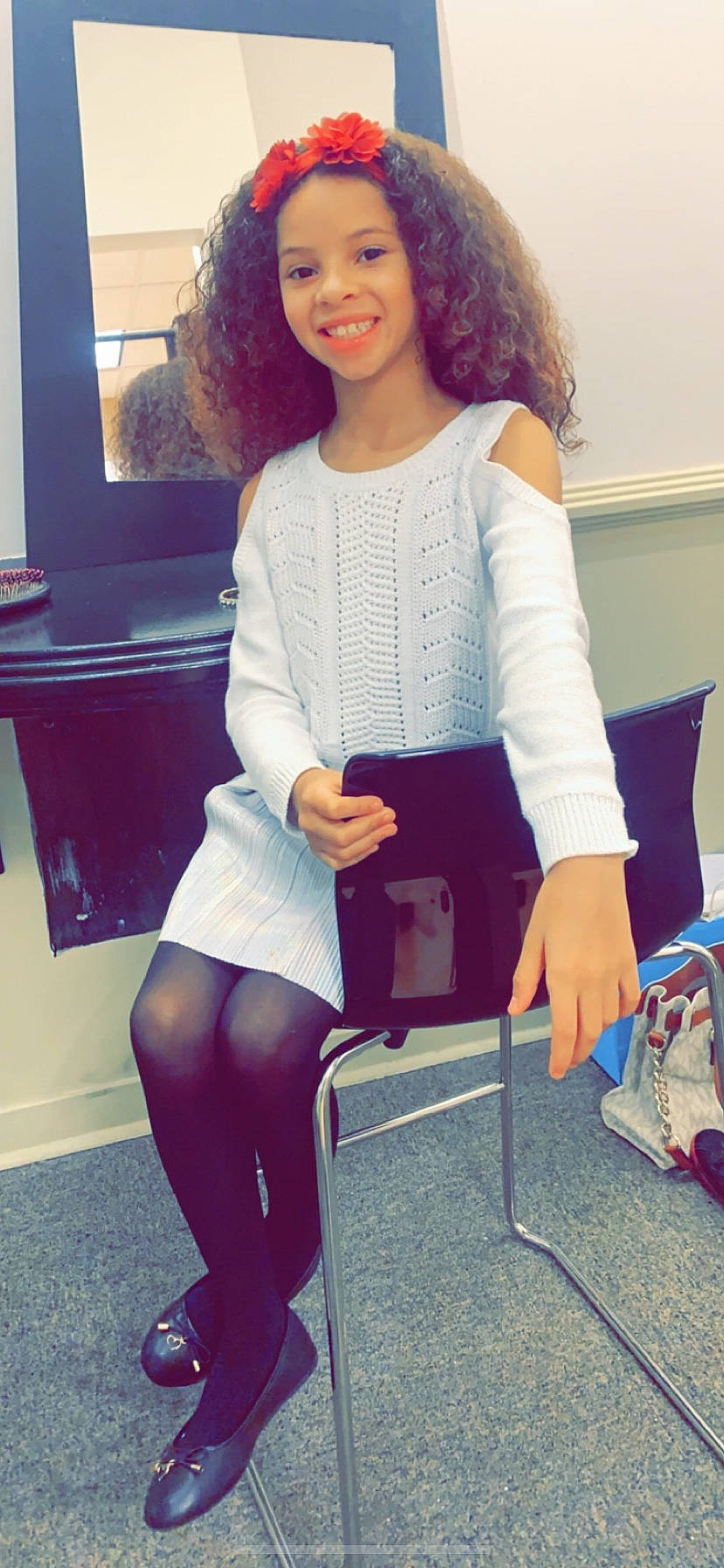 Ariah Mae is registered to the contest to win money with this photo: bangs, clothing, fashion, footwear, hair, hairstyle, human_leg, joint, joy, knee, leg, leggings, lip, long_hair, person, pink, purple, shoulder, thigh, tights