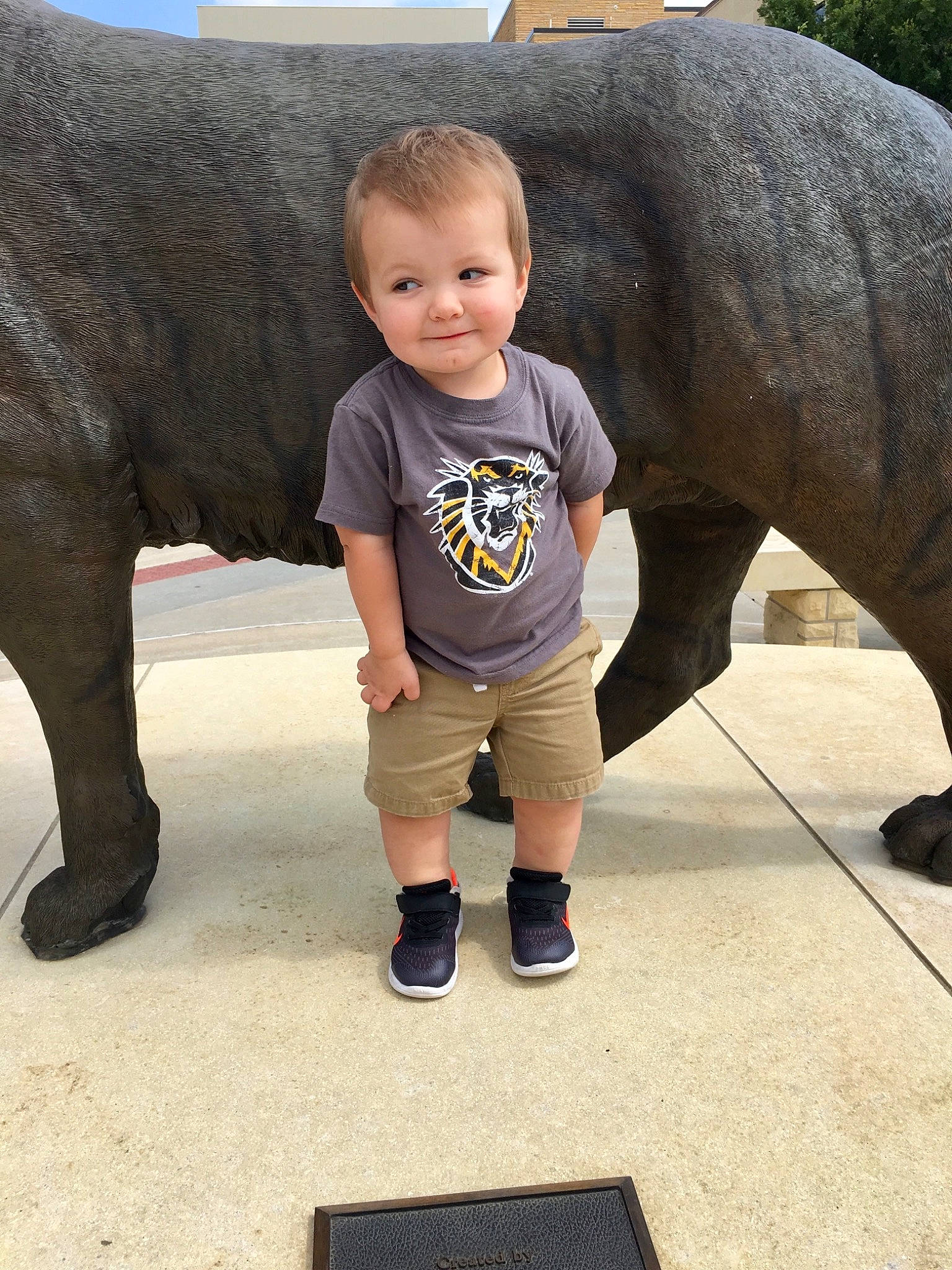 Gavin joined the competition — help win amazing prizes! elephant, elephants_and_mammoths, fawn, joy, person