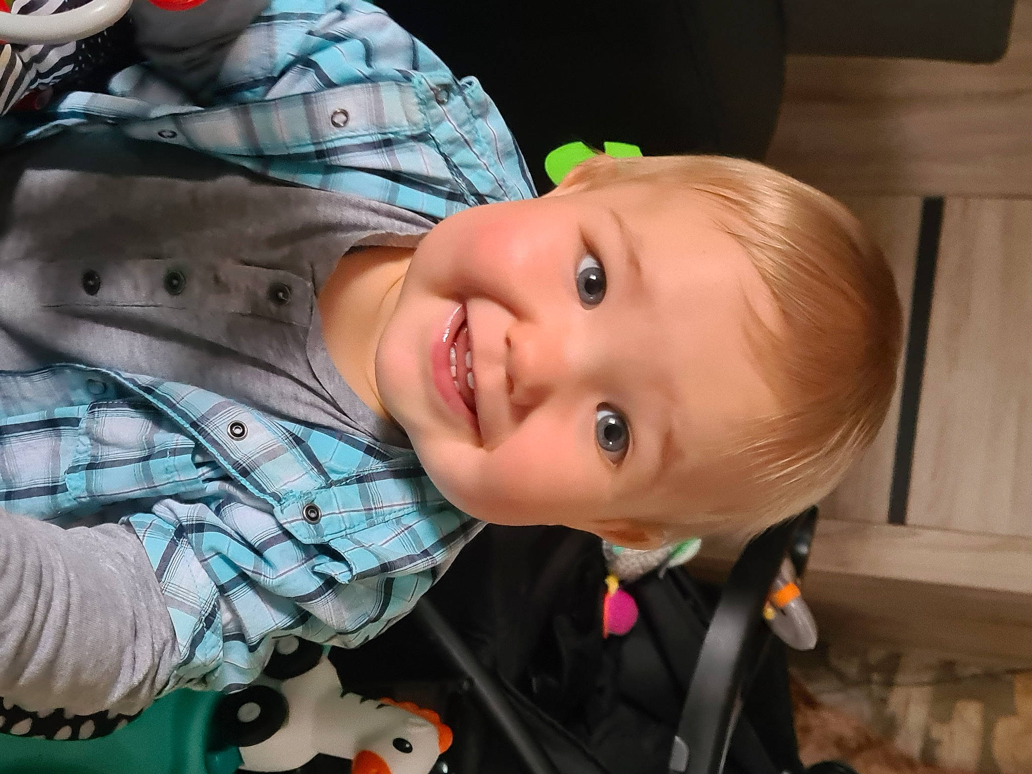 Timaël a rejoint le concours — aidez-le/la à gagner de superbes lots ! baby, baby_laughing, baby_products, baby_toddler_clothing, cheek, child, event, eyebrow, happy, human_body, iris, joy, lip, mouth, nose, organ, pattern, person, skin, smile