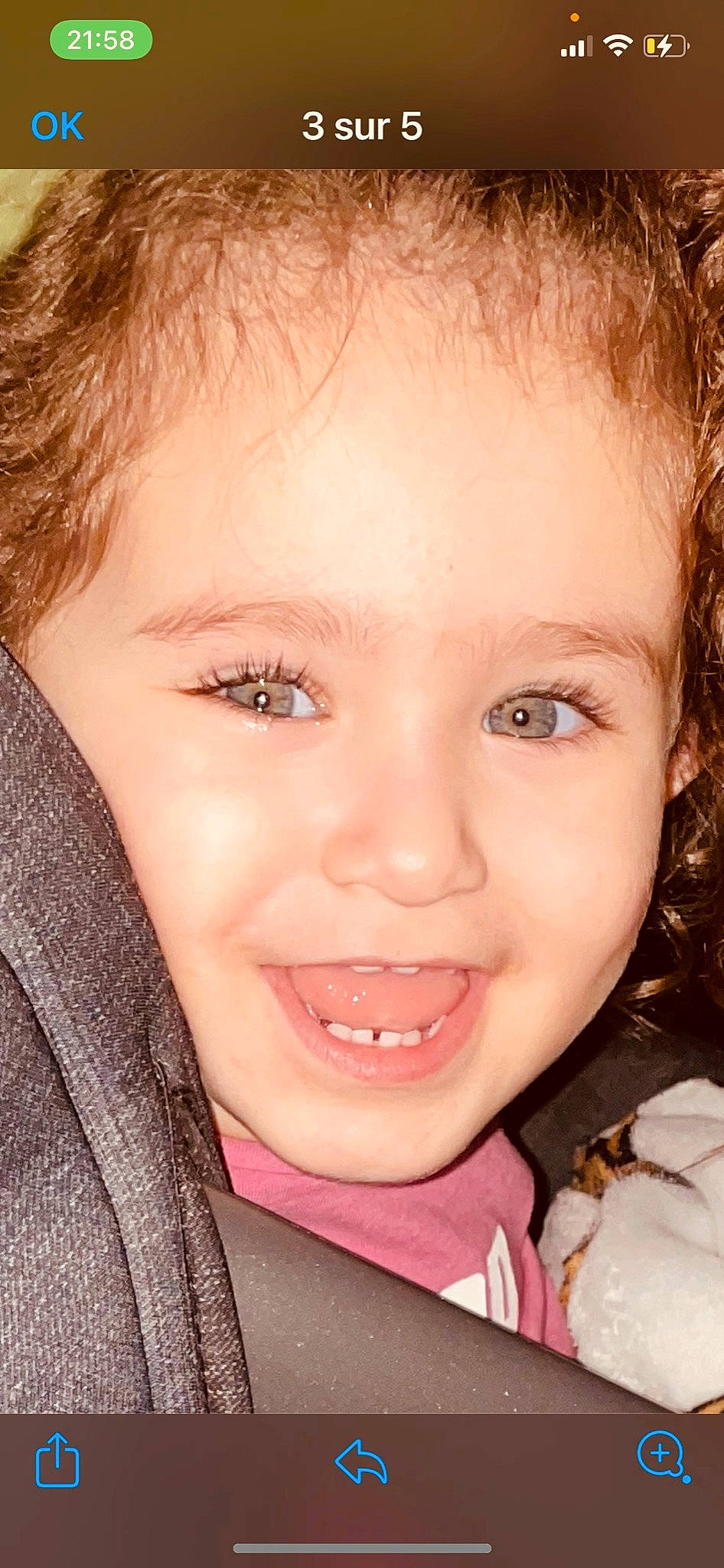 Maïssa a rejoint le concours — aidez-le/la à gagner de superbes lots ! cheek, cool, cosmetic_dentistry, ear, eyebrow, eyelash, face, flash_photography, forehead, happy, human_body, iris, jaw, joy, lip, mouth, neck, nose, person, skin