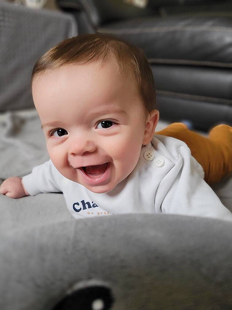 Tilio a rejoint le concours — aidez-le/la à gagner de superbes lots ! auto_part, baby, cheek, child, chin, comfort, eye, eyebrow, face, facial_expression, flash_photography, happy, head, iris, joy, lip, mouth, nose, person, skin