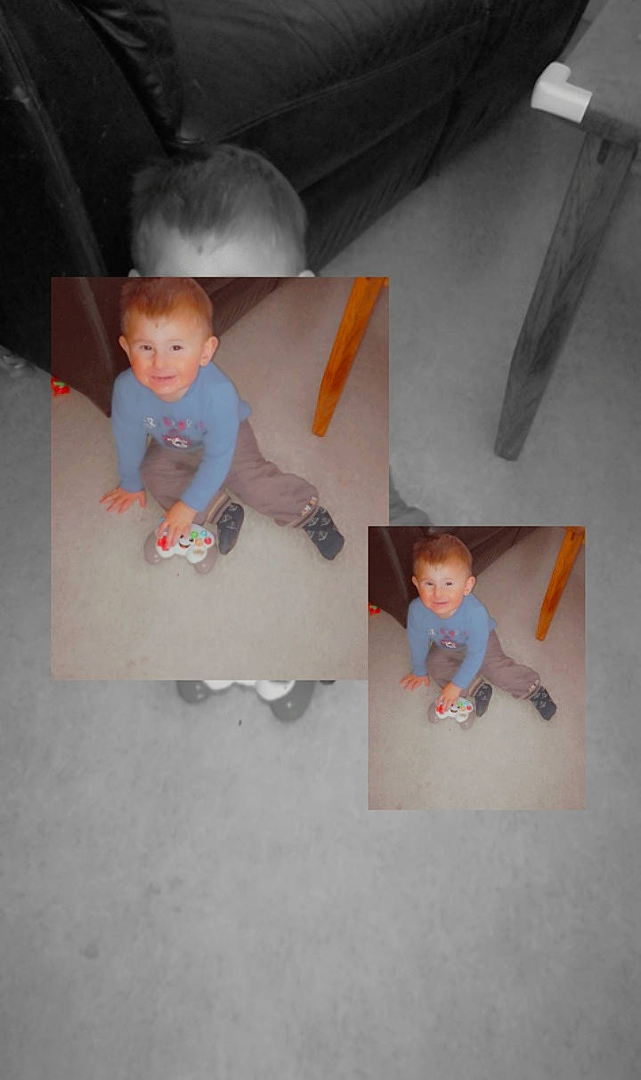 Nayann participe au concours pour gagner de l'argent avec cette photo : art, baby, baby_products, baby_toddler_clothing, baby_toys, child, comfort, floor, flooring, fun, hardwood, joy, person, play, room, sitting, t_shirt, toddler, wood