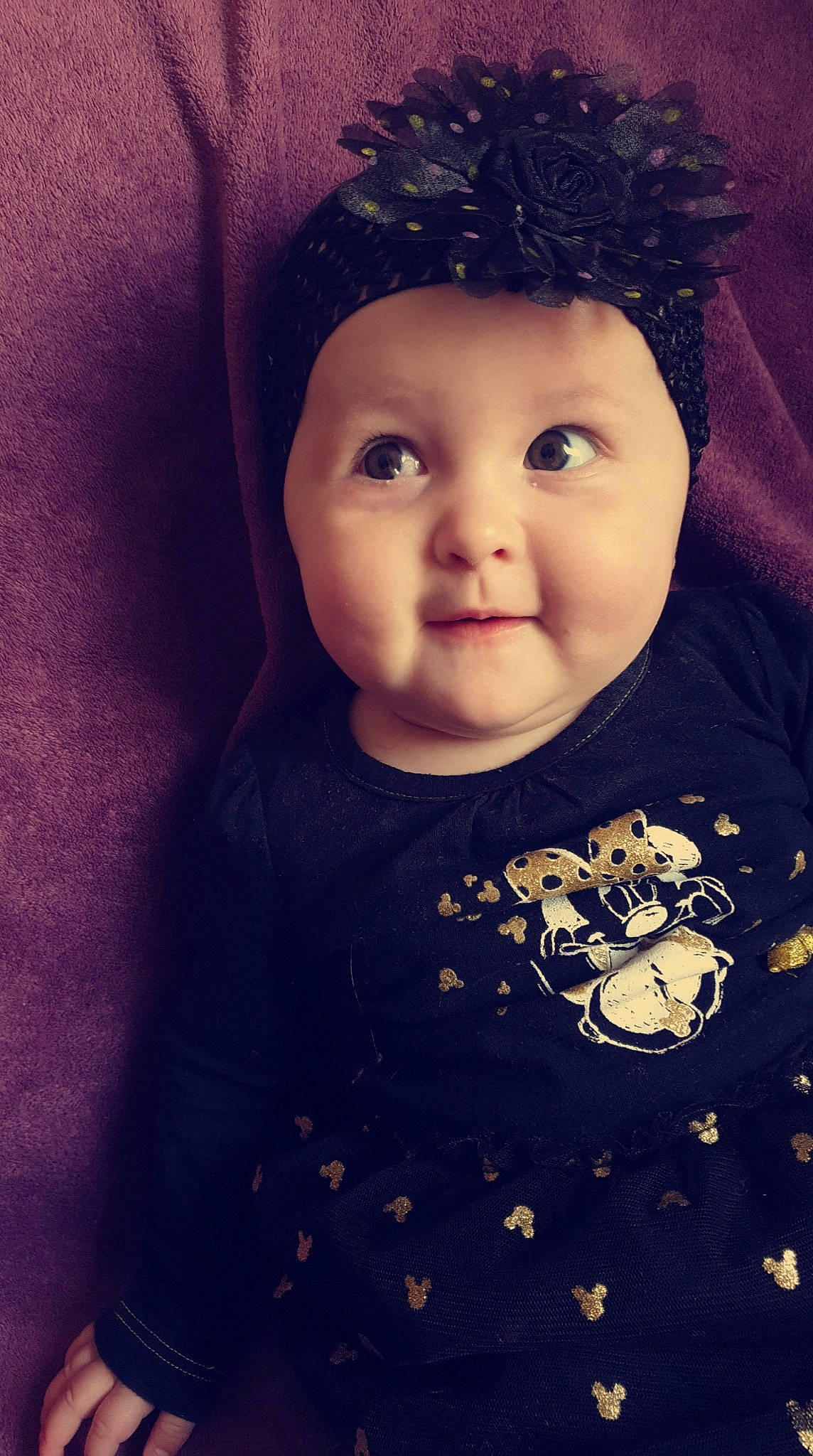 Julyah participe au concours pour gagner de l'argent avec cette photo : baby, baby_toddler_clothing, black_hair, bonnet, child, child_model, costume_accessory, embellishment, hair_accessory, headband, headgear, headpiece, headwear, iris, mouth, person, portrait, portrait_photography, sleeve, toddler