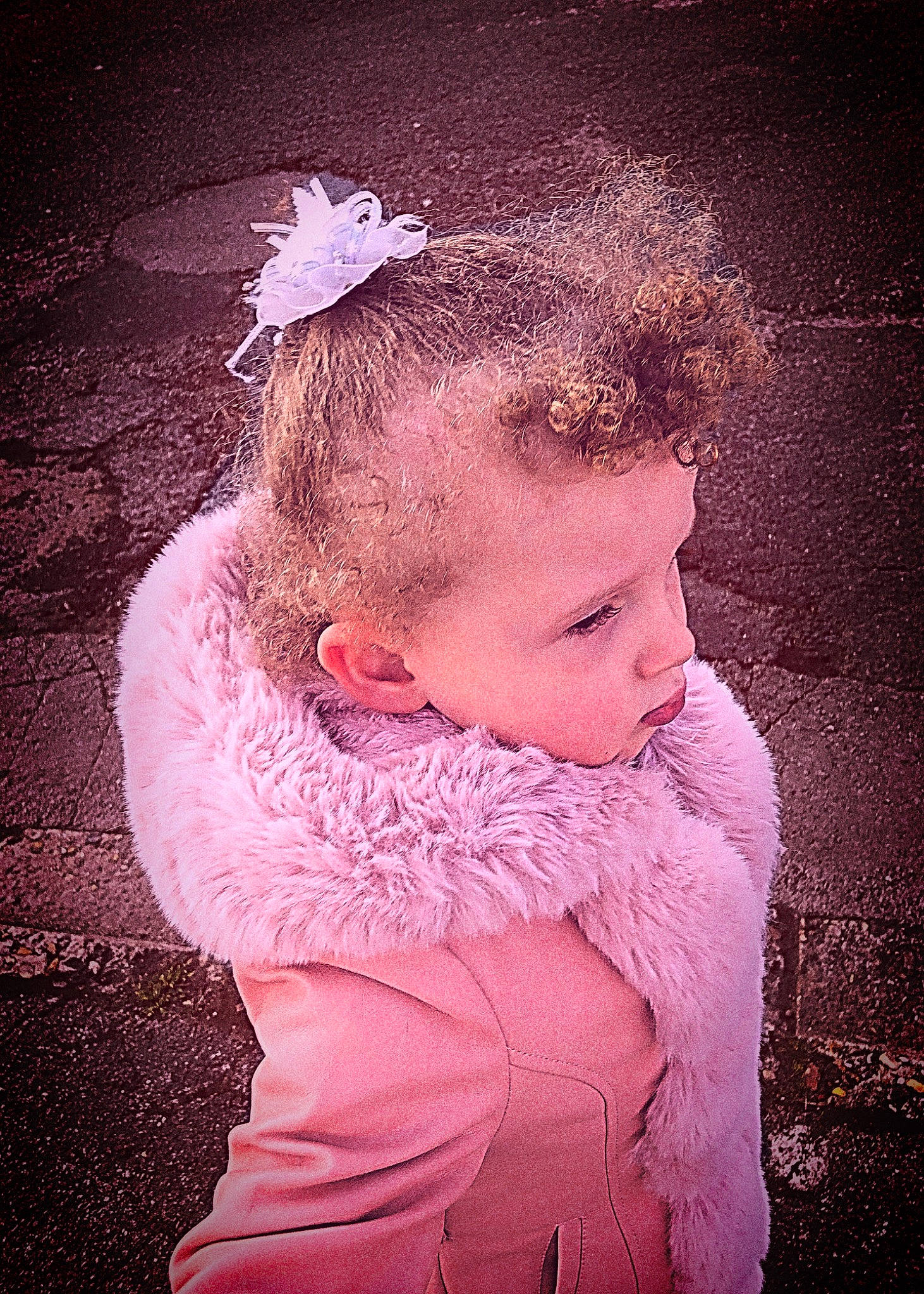 Jannah participe au concours pour gagner de l'argent avec cette photo : art, baby, baby_toddler_clothing, bridal_accessory, cheek, child, dress, ear, embellishment, event, flash_photography, fun, fur, grass, happy, head, headgear, headpiece, person, pink