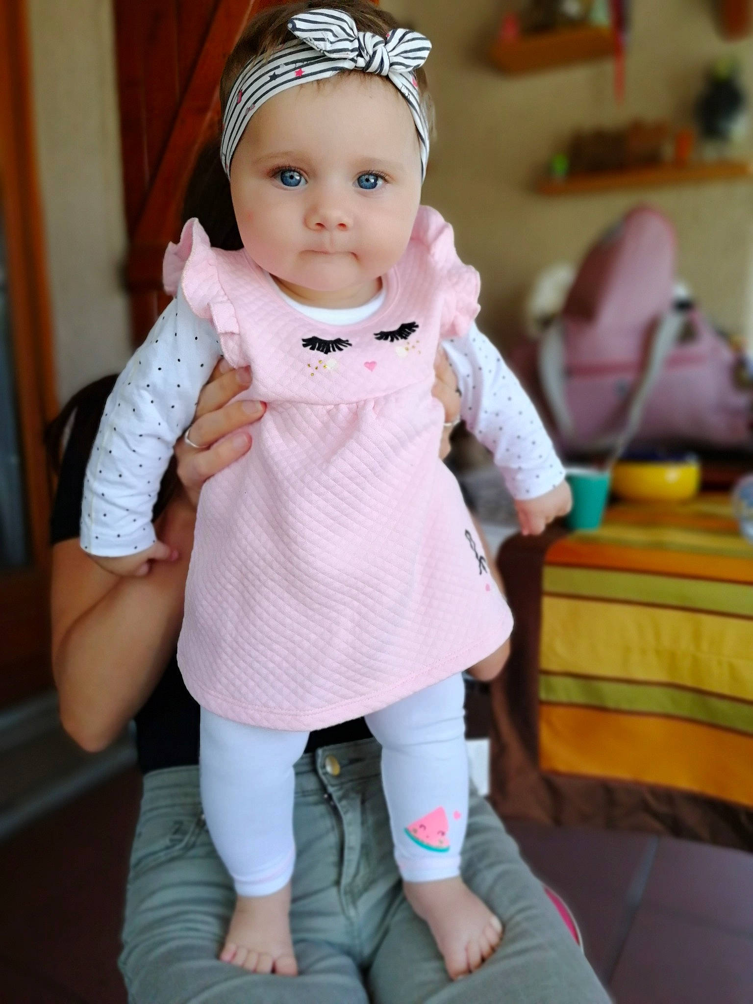 Tiana participe au concours pour gagner de l'argent avec cette photo :