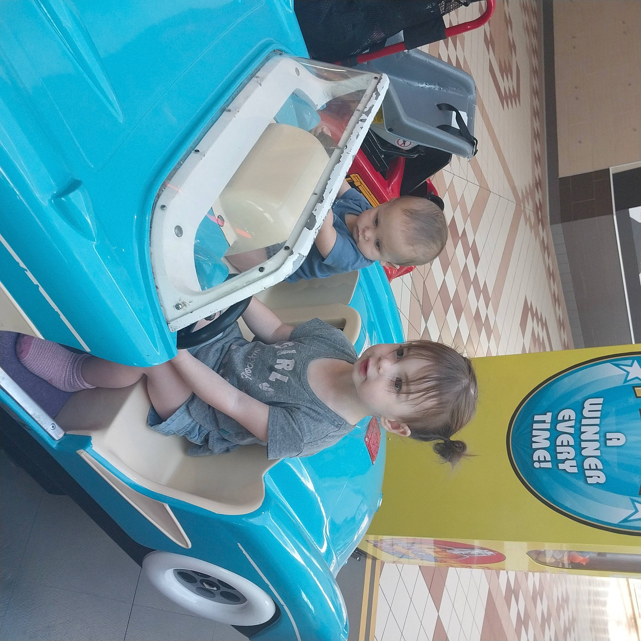 Onyx is registered to the contest to win money with this photo: auto_part, automotive_design, automotive_exterior, automotive_lighting, automotive_wheel_system, bumper, electric_blue, family_car, fun, hat, hood, leisure, motor_vehicle, person, photograph, recreation, shorts, smile, t_shirt, vehicle