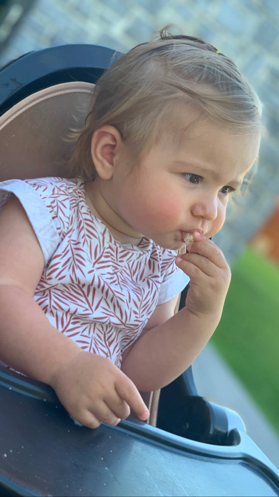 Maely participe au concours pour gagner de l'argent avec cette photo : baby, child, person, toddler