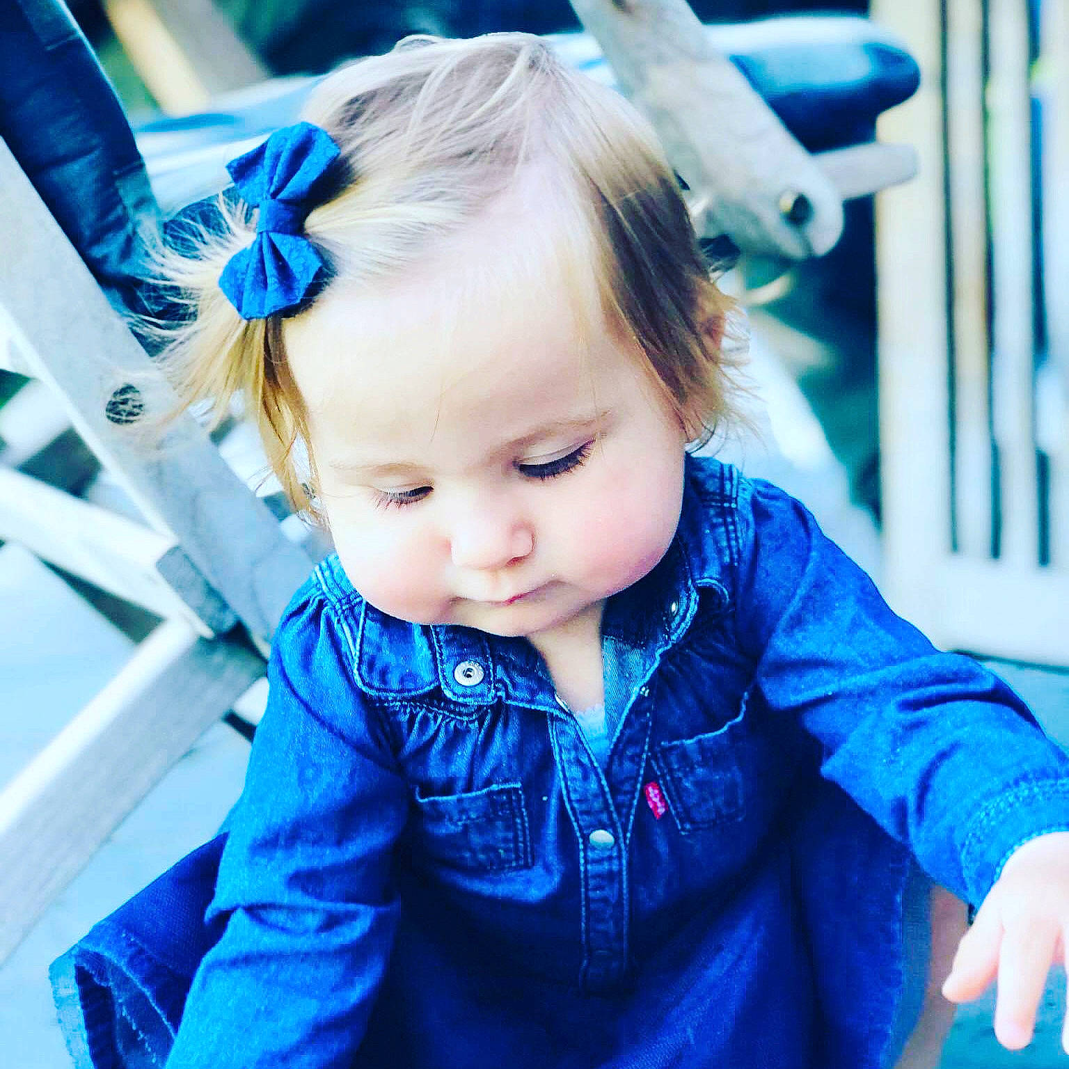 Maely a rejoint le concours — aidez-le/la à gagner de superbes lots ! baby, beauty, blue, cheek, child, cool, ear, electric_blue, eye, face, hair, hairstyle, head, organ, people, person, product, skin, smile, snapshot