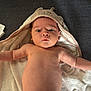 Pablo a rejoint le concours — aidez-le/la à gagner de superbes lots ! arms, baby, blanket, child, curious, cute, expression, eyes, face, head, hood, indoor, infant, laying, newborn, person, portrait, skin, soft, towel