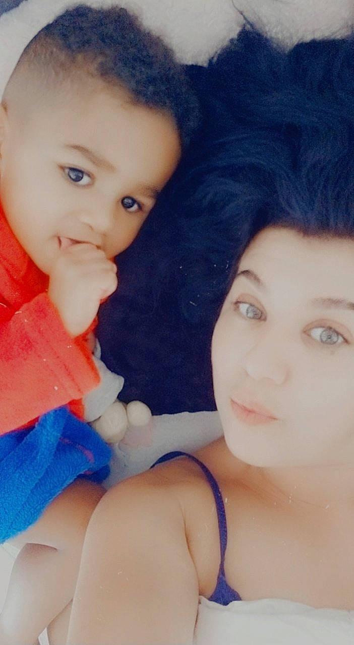 Kassim a rejoint le concours — aidez-le/la à gagner de superbes lots ! azure, cheek, chin, eye, eyebrow, eyelash, face, facial_expression, forehead, hand, head, human_body, joint, lip, mouth, muscle, neck, nose, organ, person