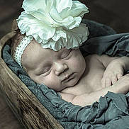 Duncan is registered to the contest to win money with this photo: