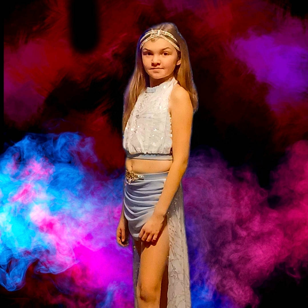 Allianna is registered to the contest to win money with this photo: arm, artist, black_hair, cg_artwork, dress, electric_blue, entertainment, fashion_design, fashion_model, flash_photography, hair, headwear, human_body, magenta, microphone, music_artist, performing_arts, person, pink, purple