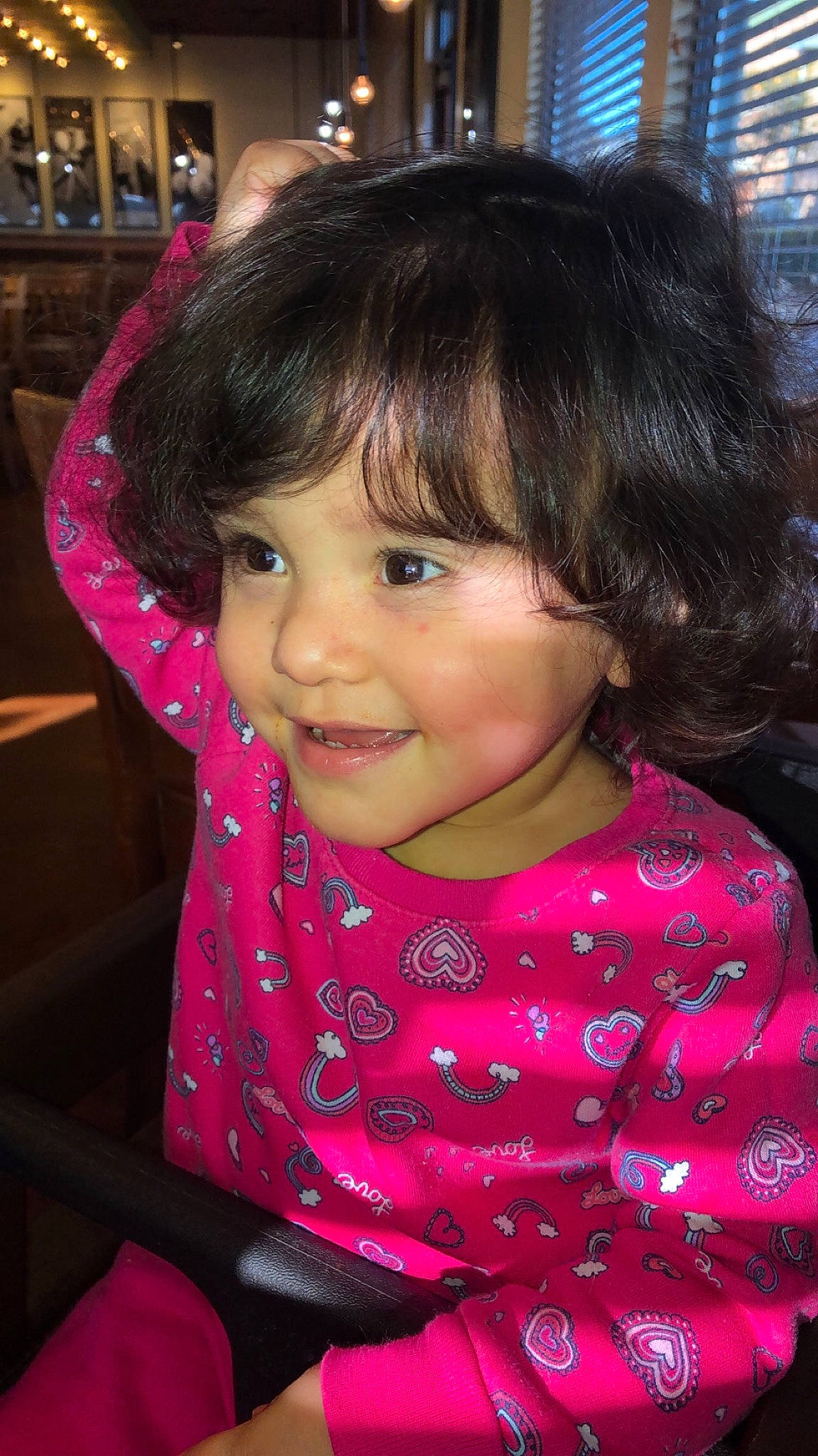 Asa is registered to the contest to win money with this photo: bangs, beauty, black_hair, brown_hair, cheek, child, chin, eye, face, hair, hairstyle, head, iris, lip, long_hair, neck, person, pink, skin, smile