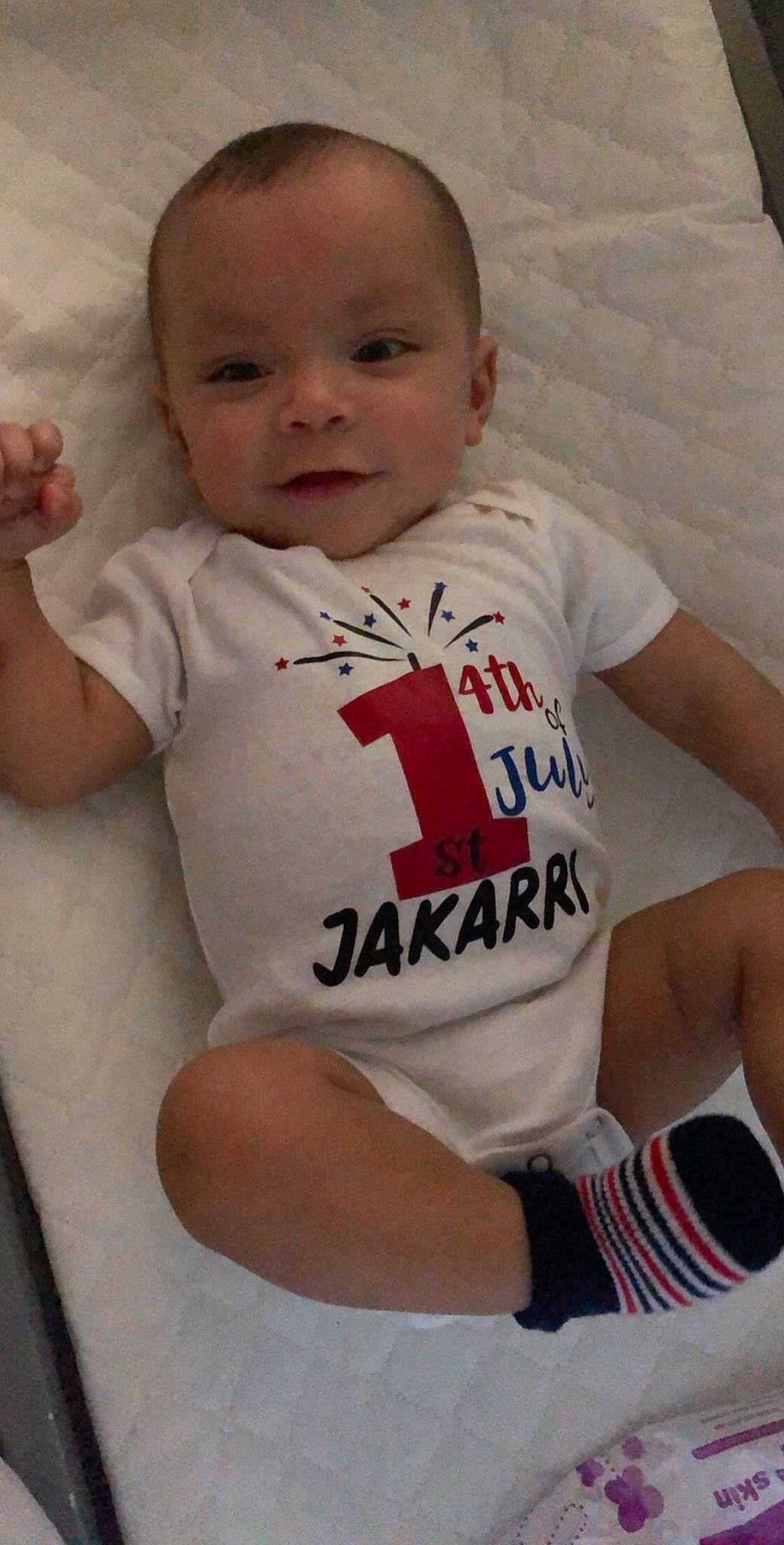 Jakarri is registered to the contest to win money with this photo: arm, baby, baby_products, baby_toddler_clothing, cheek, child, person, product, t_shirt, toddler