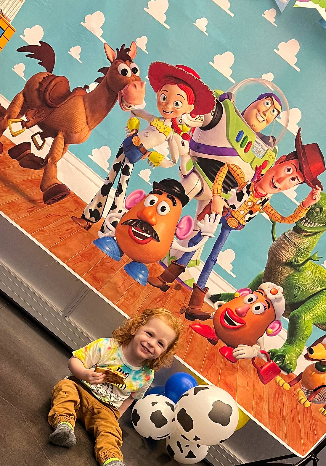 Jax is registered to the contest to win money with this photo: animated_cartoon, animation, art, cartoon, drawing, fiction, fictional_character, font, football, fun, graphic_design, graphics, happy, illustration, joy, leisure, mural, painting, person, recreation