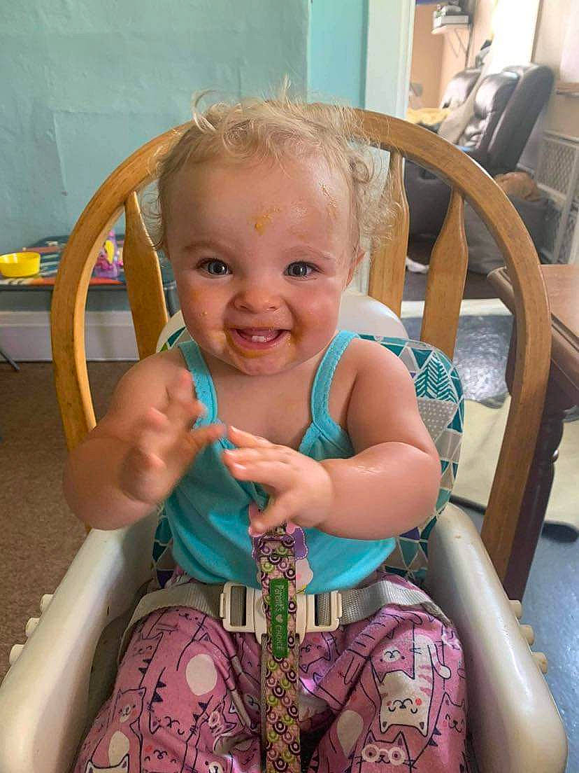 Caydince is registered to the contest to win money with this photo: baby, chair, child, eye, finger, fun, joy, person, play, sitting, skin, smile, toddler, vacation