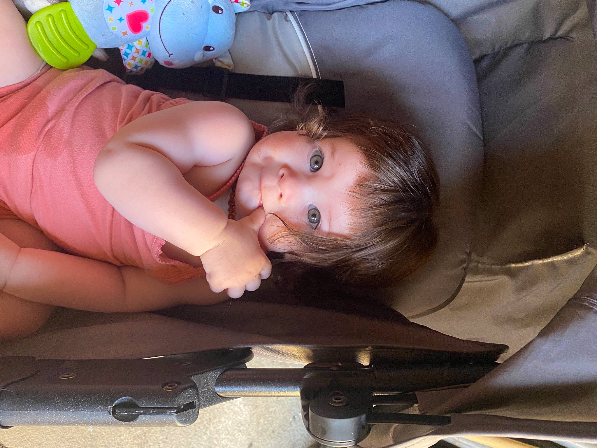 Anastasia participe au concours pour gagner de l'argent avec cette photo : abdomen, baby, baby_products, baby_toddler_clothing, cheek, chest, child, comfort, elbow, eyelash, fun, hand, human_body, mouth, nail, organ, people, person, skin, toddler