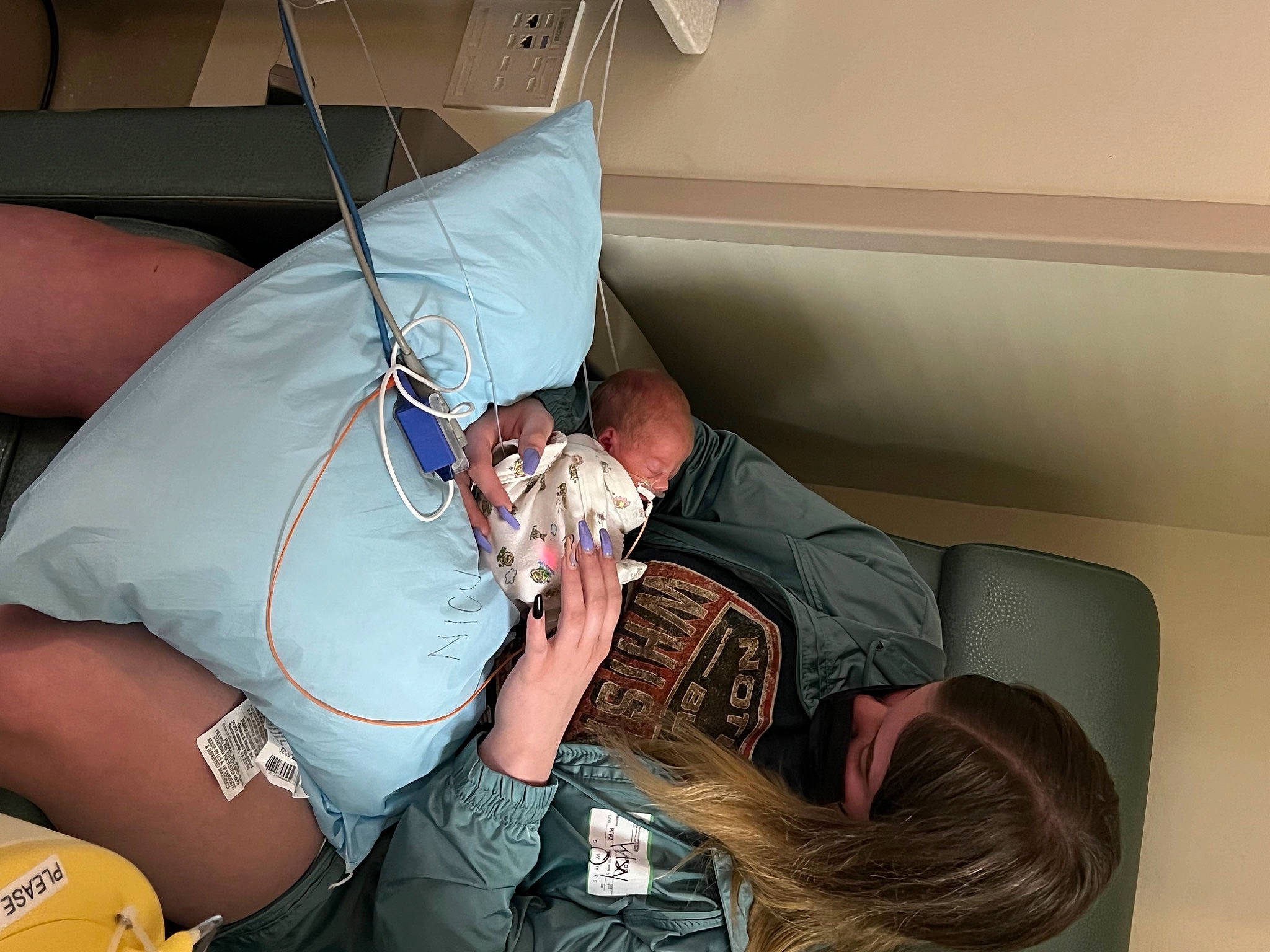 Aurora June joined the competition — help win amazing prizes! abdomen, chest, comfort, couch, elbow, eyewear, fun, hand, human_leg, joint, knee, lap, nail, person, room, shoulder, sitting, t_shirt, thigh, trunk