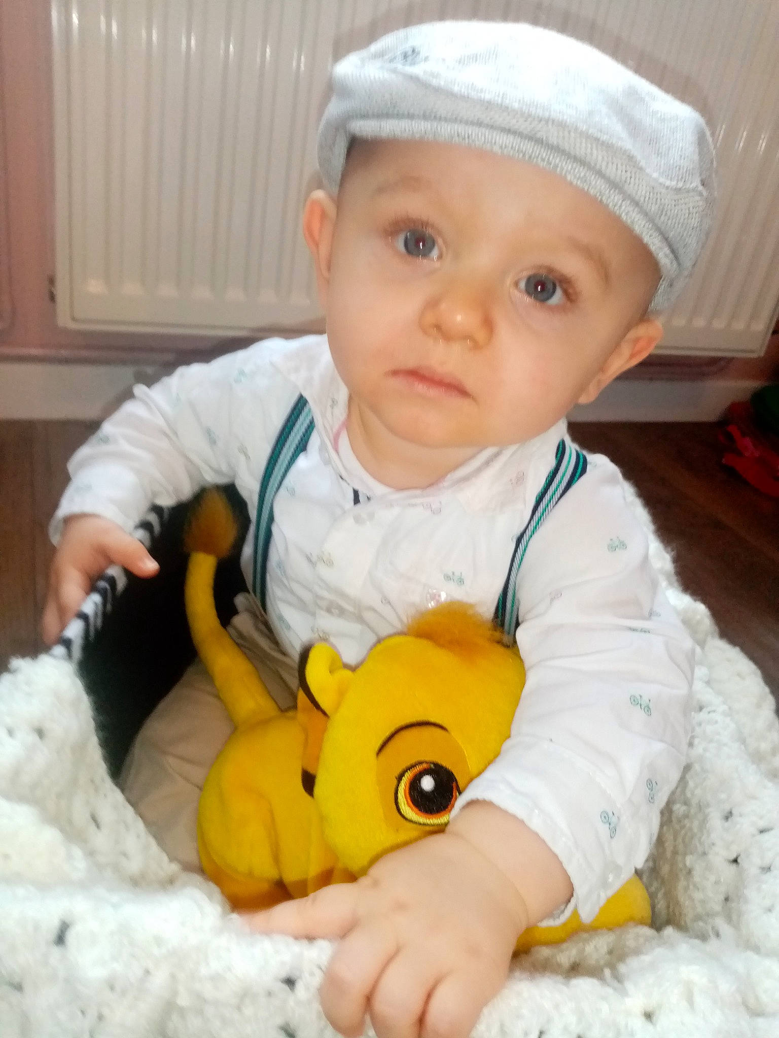 Tiagi participe au concours pour gagner de l'argent avec cette photo : baby, baby_products, baby_toddler_clothing, cheek, child, ear, eye, hand, head, headgear, headwear, nose, person, play, product, skin, sleeve, smile, toddler, toy