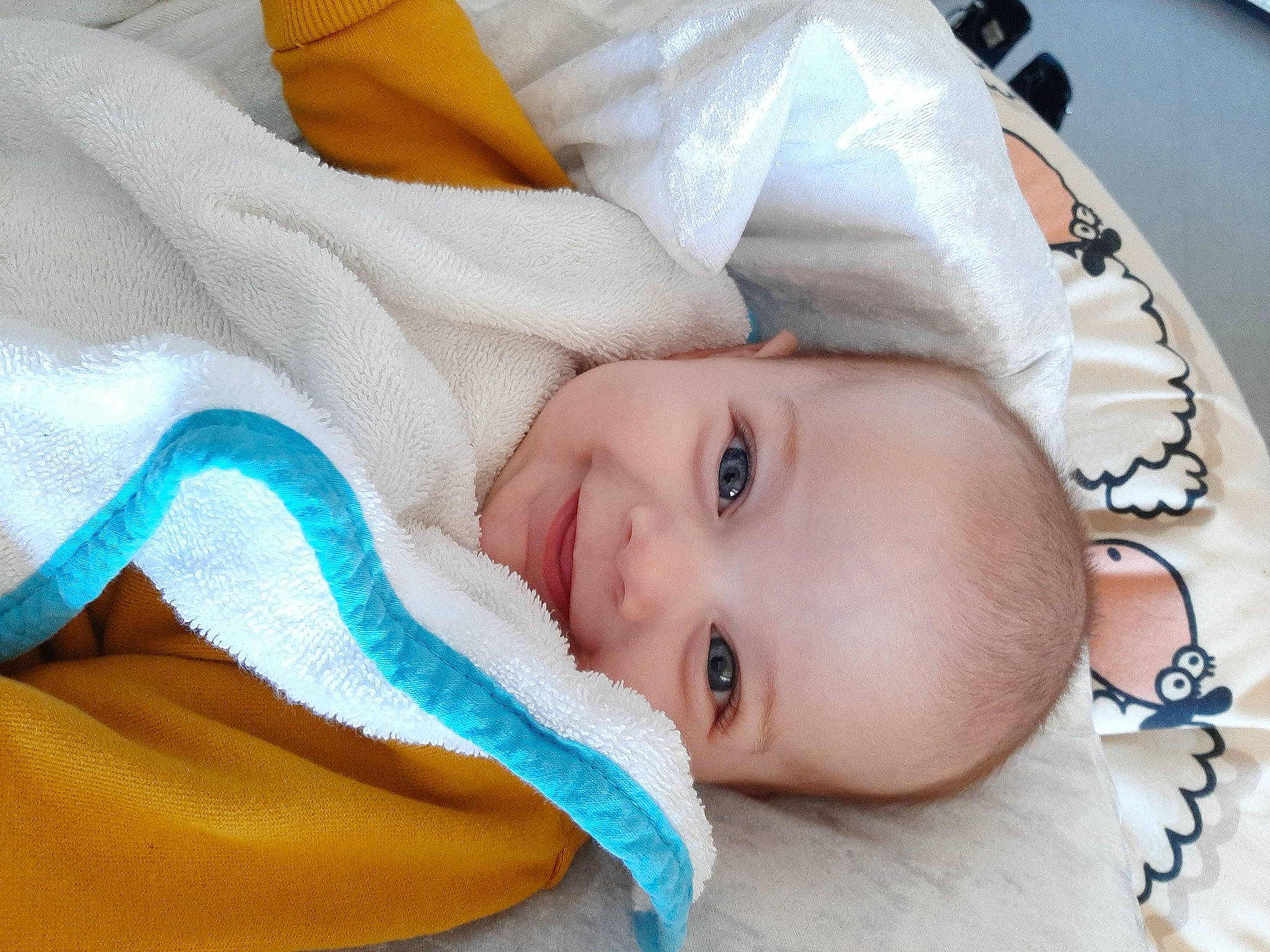 Haydan a rejoint le concours — aidez-le/la à gagner de superbes lots ! baby, cheek, child, eye, head, joy, lip, mouth, nose, person, skin, toddler