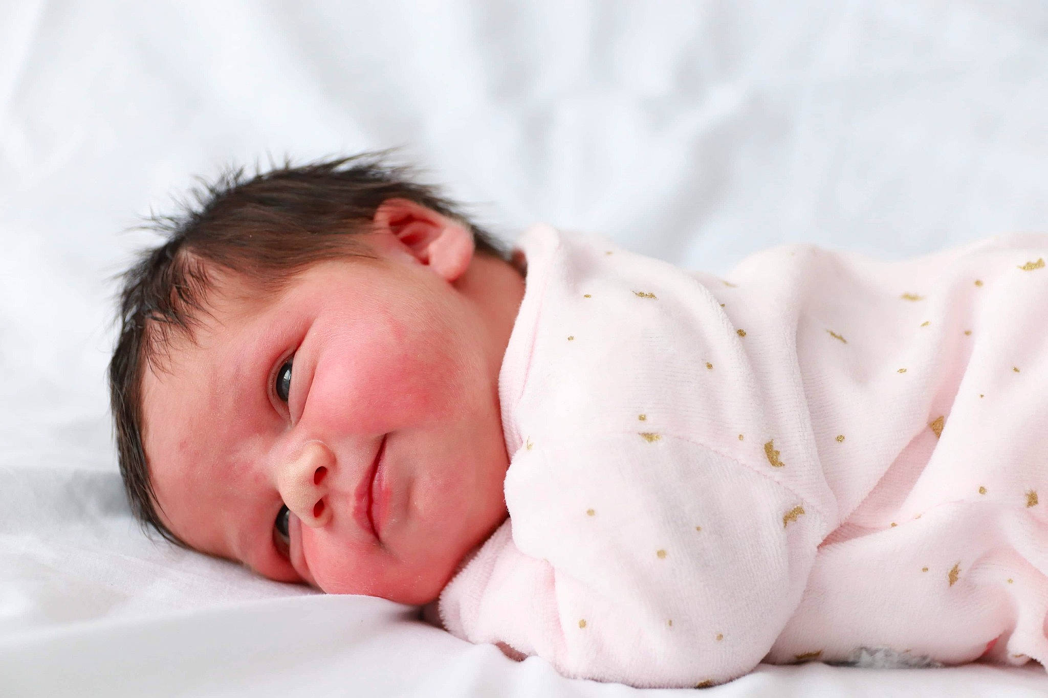 Cloé participe au concours pour gagner de l'argent avec cette photo : baby, baby_sleeping, bedtime, child, headwear, nap, person, photography, portrait_photography, skin, sleep, toddler