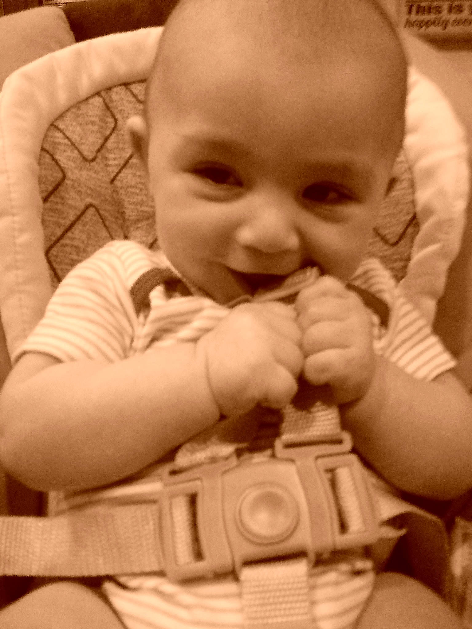 Brenden is registered to the contest to win money with this photo: baby, black_and_white, cheek, child, chin, ear, face, facial_expression, finger, forehead, gesture, hand, head, human, mouth, nose, person, skin, smile, thumb