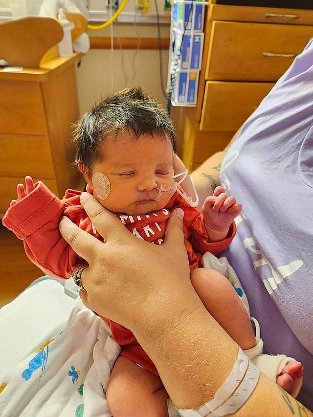 Vani joined the competition — help win amazing prizes! abdomen, baby, baby_toddler_clothing, box, carton, child, comfort, event, foot, gesture, hand, happy, nail, pediatrics, person, room, shipping_box, sitting, thigh, thumb