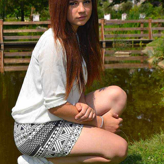 Naomie participe au concours pour gagner de l'argent avec cette photo :