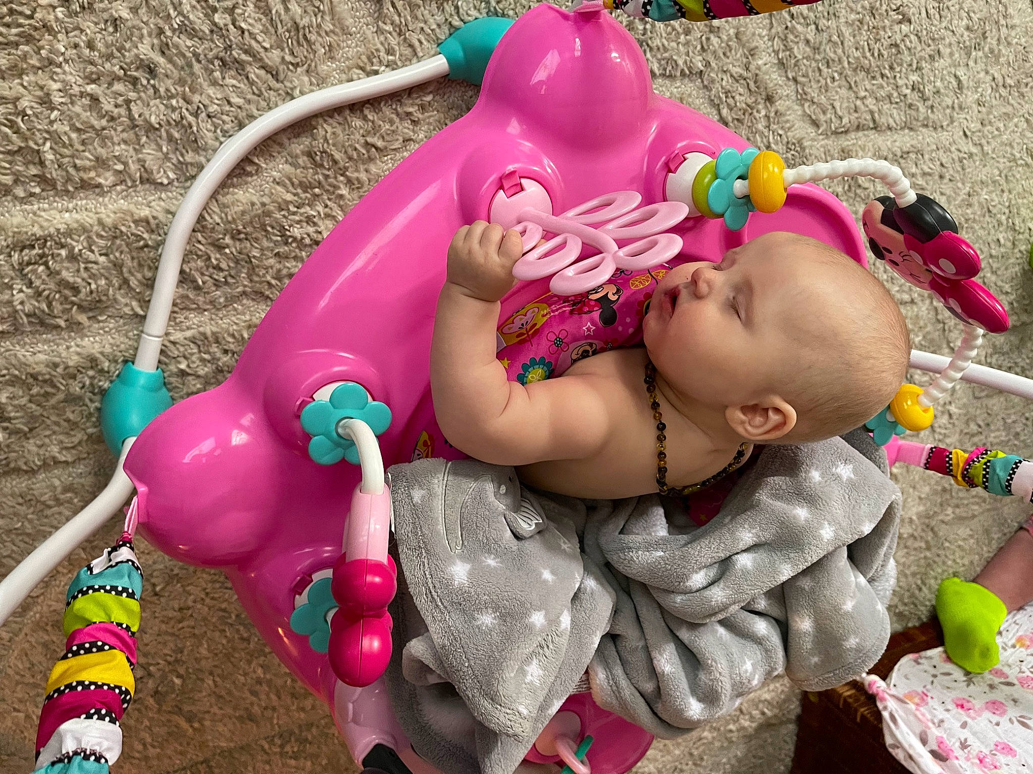 Azley is registered to the contest to win money with this photo: baby, baby_products, baby_toddler_clothing, child, facial_expression, fun, grass, happy, leisure, magenta, organ, person, pink, public_space, purple, red, skin, summer, textile, toddler