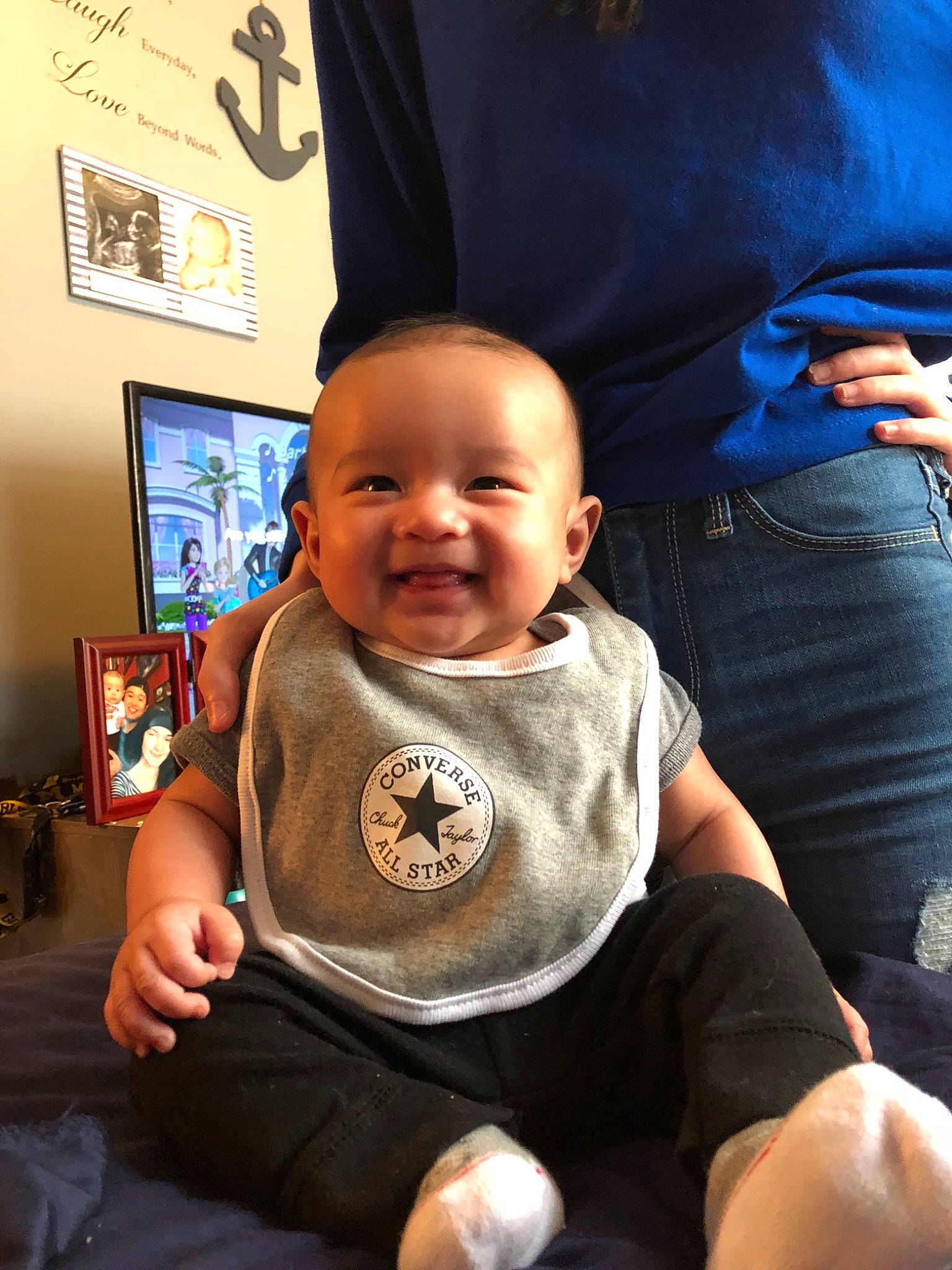 Jaxsyn is registered to the contest to win money with this photo: baby, child, joy, leg, person, sitting, smile, toddler