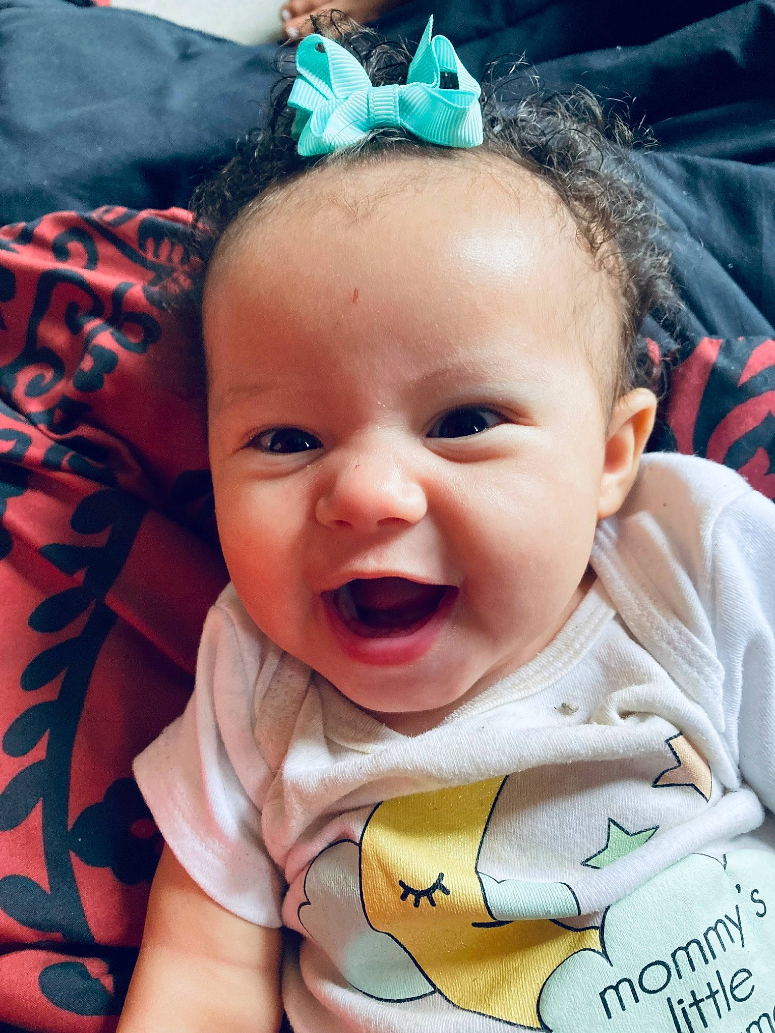 Miracle Yvette joined the competition — help win amazing prizes! blue, cheek, chin, eye, eyebrow, face, facial_expression, green, hairstyle, head, human, lip, mouth, nose, organ, person, photograph, product, skin, smile