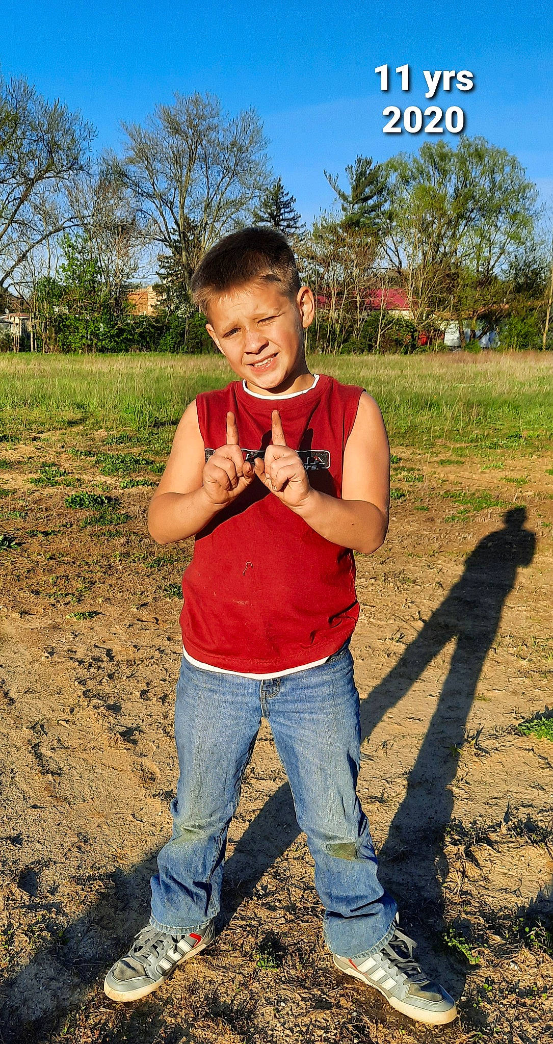 Miaki is registered to the contest to win money with this photo: child, person, smile, soil