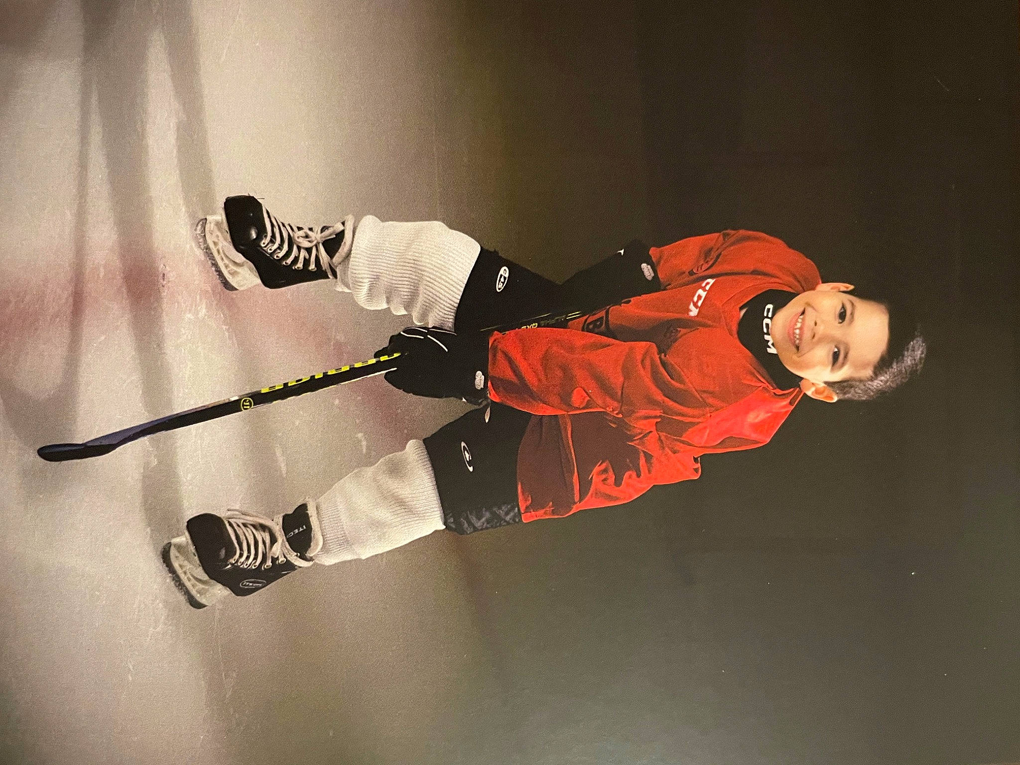 Mikael is registered to the contest to win money with this photo: extreme_sport, font, joy, knee, person, personal_protective_equipment, player, recreation, rolling, shoe, sleeve, sneakers, sports, sports_equipment, sports_gear, sports_uniform, sportswear, team_sport, uniform, walking_shoe