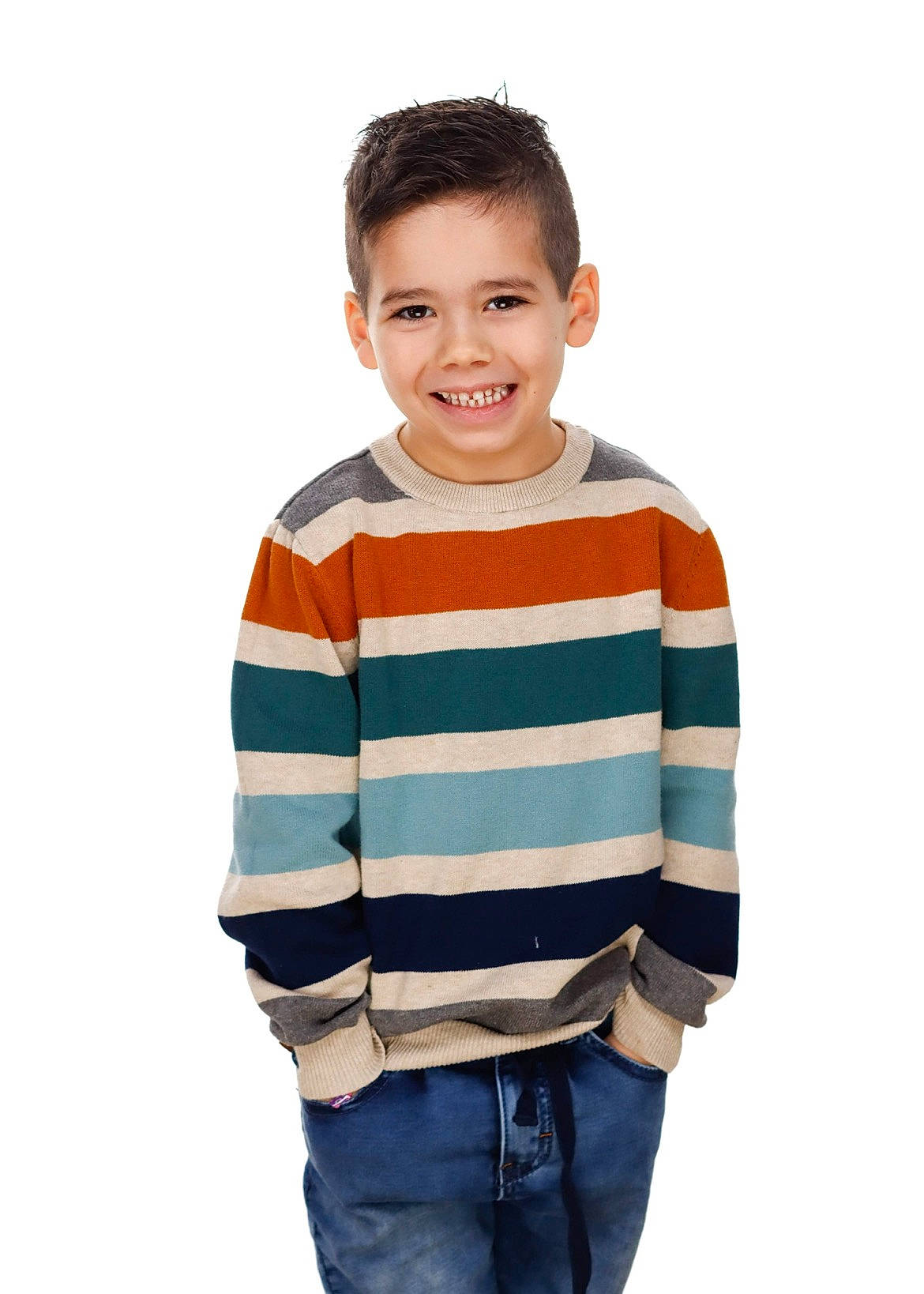 Mikael participe au concours pour gagner de l'argent avec cette photo : arm, child, collar, denim, elbow, electric_blue, eye, gesture, hair, happy, head, human_body, jaw, jeans, jersey, joy, neck, outerwear, person, sleeve