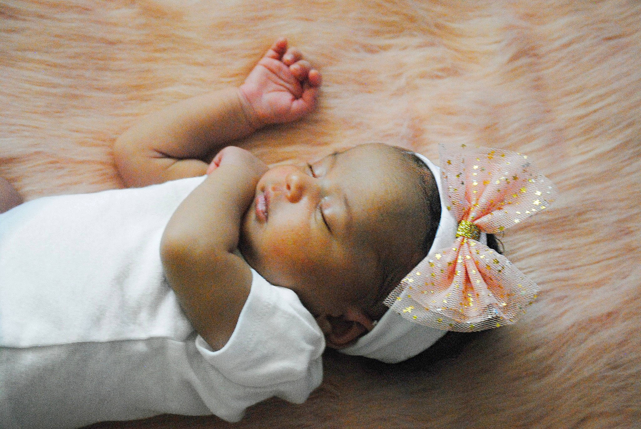 Lilyana is registered to the contest to win money with this photo: baby, child, hand, nose, person, skin, toddler