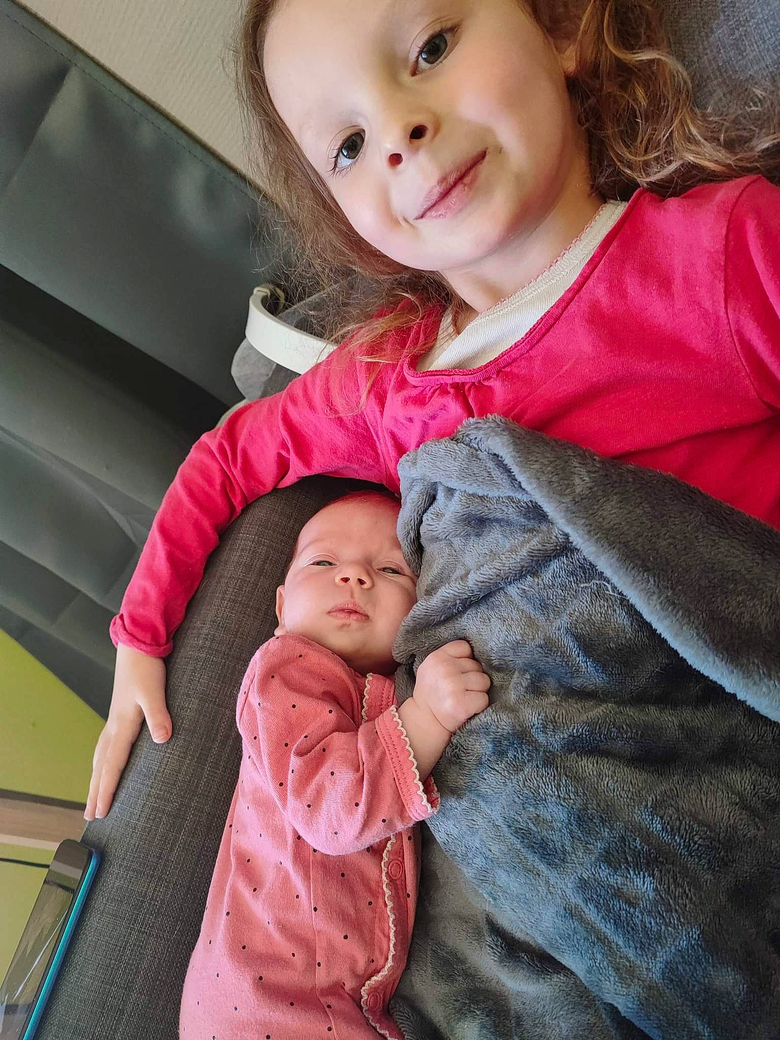 Ruby-louise participe au concours pour gagner de l'argent avec cette photo : baby_toddler_clothing, cheek, chin, eye, face, facial_expression, gesture, hairstyle, hand, head, human, joint, joy, lip, nose, organ, person, pink, skin, sleeve