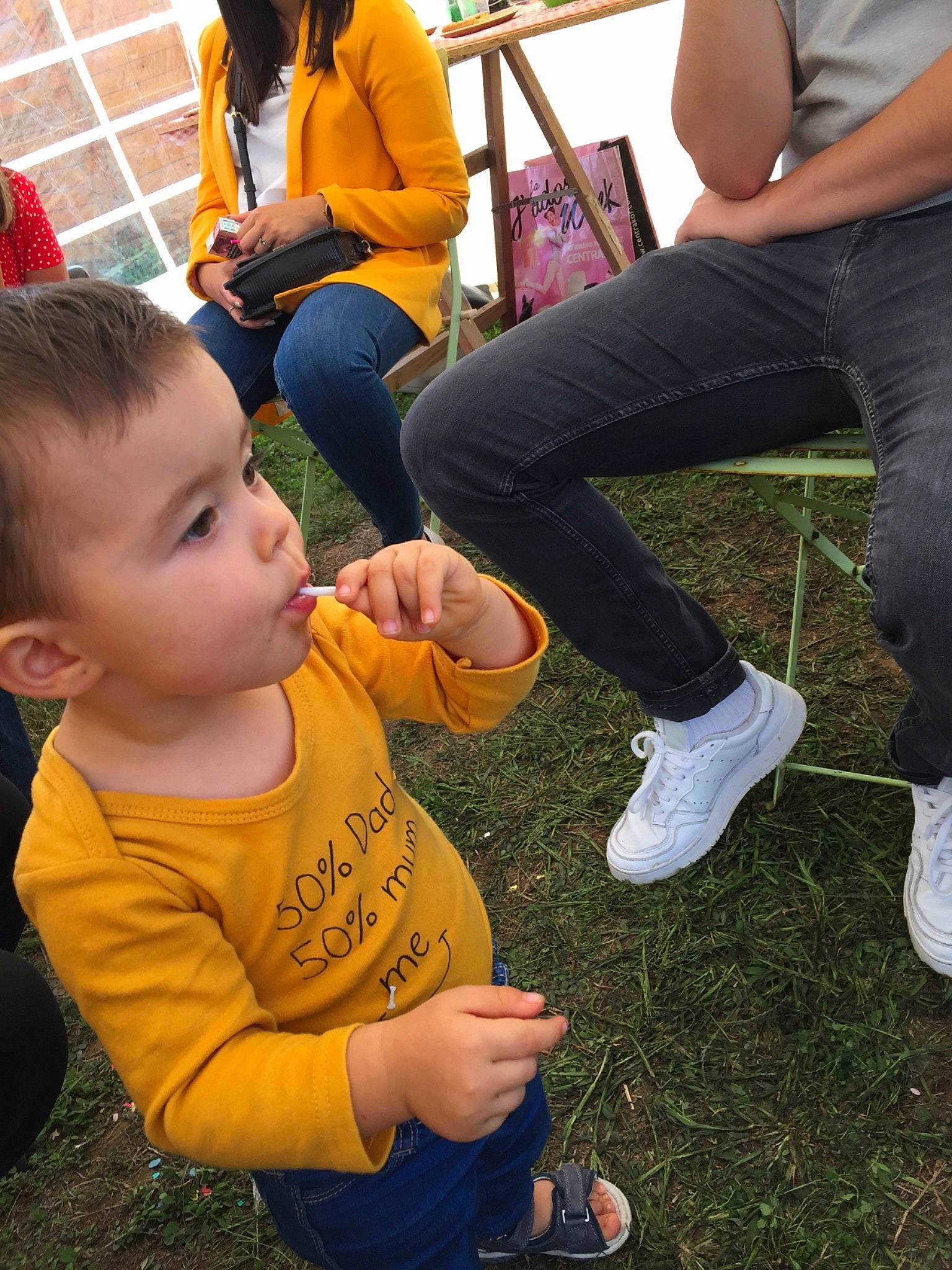 Nolan a rejoint le concours — aidez-le/la à gagner de superbes lots ! child, fun, person, toddler