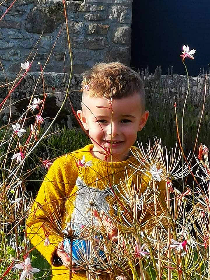 Soan a rejoint le concours — aidez-le/la à gagner de superbes lots ! beauty, botany, child, event, fun, grass, grass_family, happy, holiday, joy, leaf, lighting, nature, organ, people_in_nature, person, photograph, plant, spring, summer