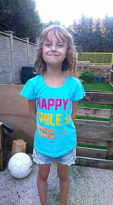 Alyson participe au concours pour gagner de l'argent avec cette photo :