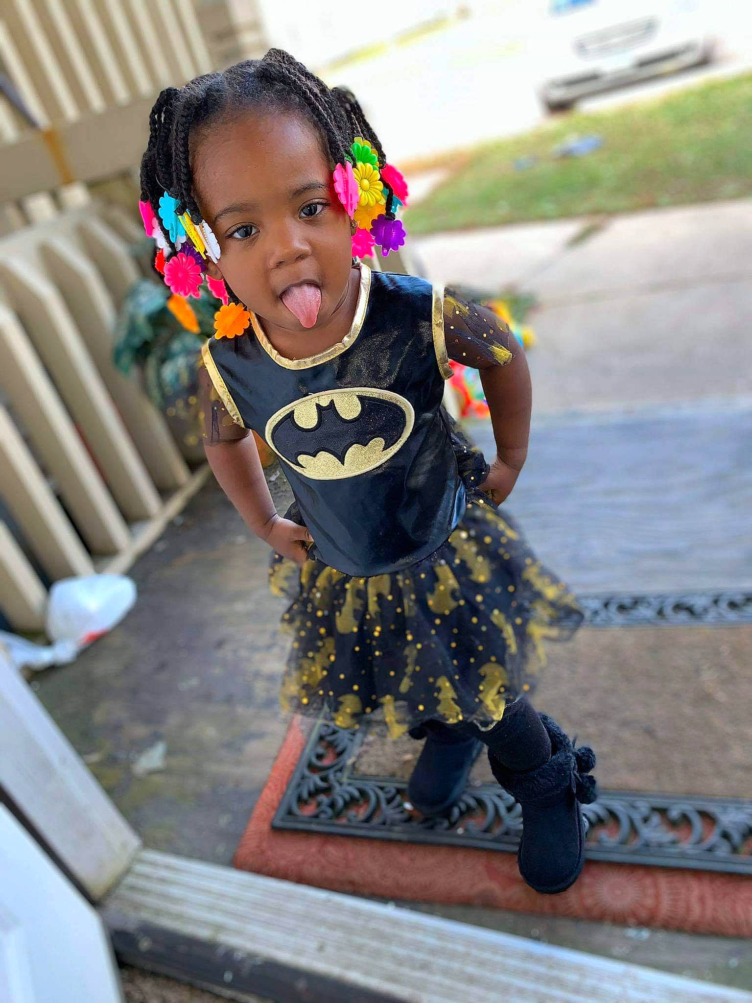 Royalty is registered to the contest to win money with this photo: child, child_model, costume, fashion_accessory, joy, person, photography, recreation, skin, smile, toddler, vacation, yellow