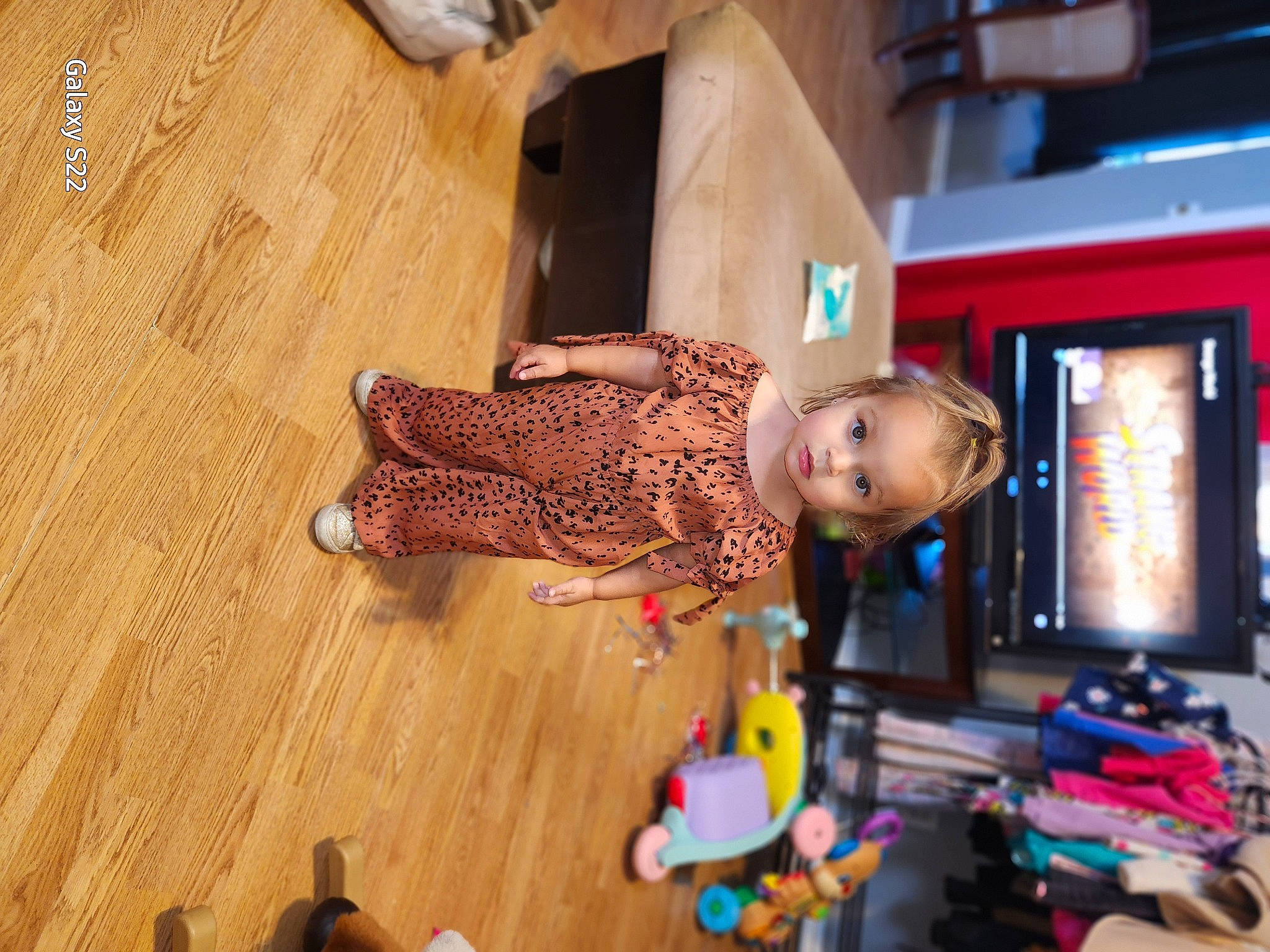 Xariia is registered to the contest to win money with this photo: baby, child, floor, flooring, fun, happy, hardwood, house, laminate_flooring, leisure, pattern, person, play, room, smile, toddler, toy, varnish, wood, wood_flooring