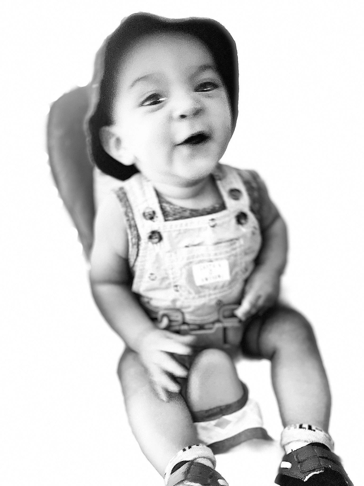 Fabian is registered to the contest to win money with this photo: baby, baby_toddler_clothing, beauty, black, black_and_white, cheek, finger, flash_photography, gesture, happy, monochrome, monochrome_photography, person, photograph, sleeve, smile, sock, standing, style, toddler