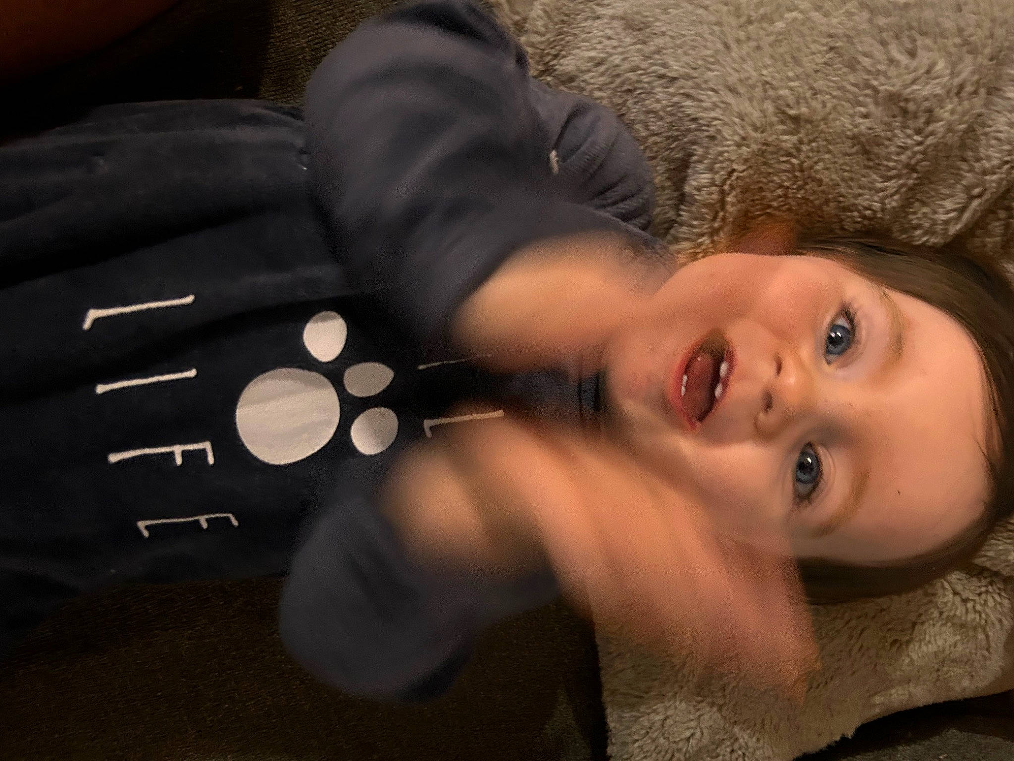 Thya participe au concours pour gagner de l'argent avec cette photo : black_hair, cheek, cloud, cool, dress, eye, eyelash, face, flash_photography, fun, gesture, happy, iris, lip, mouth, nose, person, plant, skin, smile