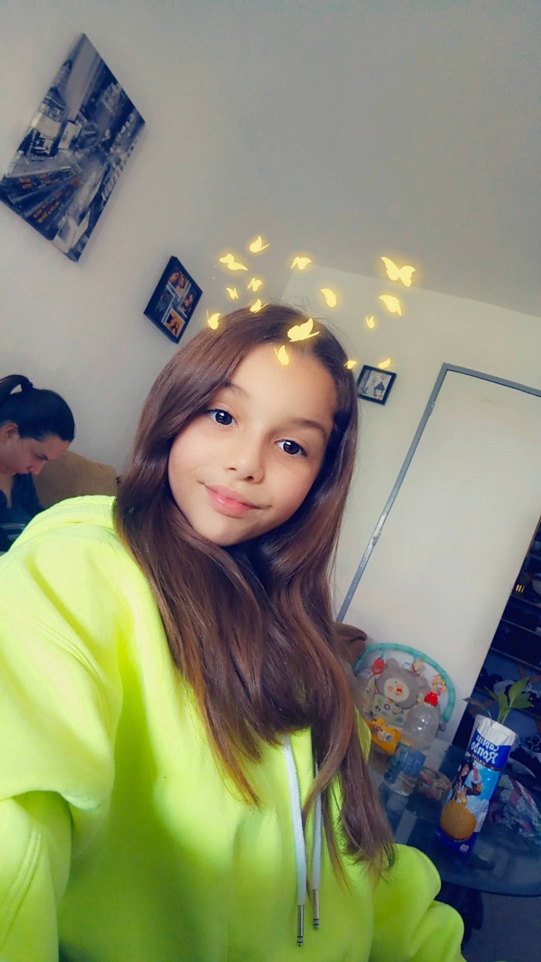 Maissa participe au concours pour gagner de l'argent avec cette photo : beauty, black_hair, brown_hair, eye, eyebrow, face, forehead, hair, hair_coloring, hairstyle, head, lip, long_hair, mouth, nose, person, photography, selfie, skin, smile