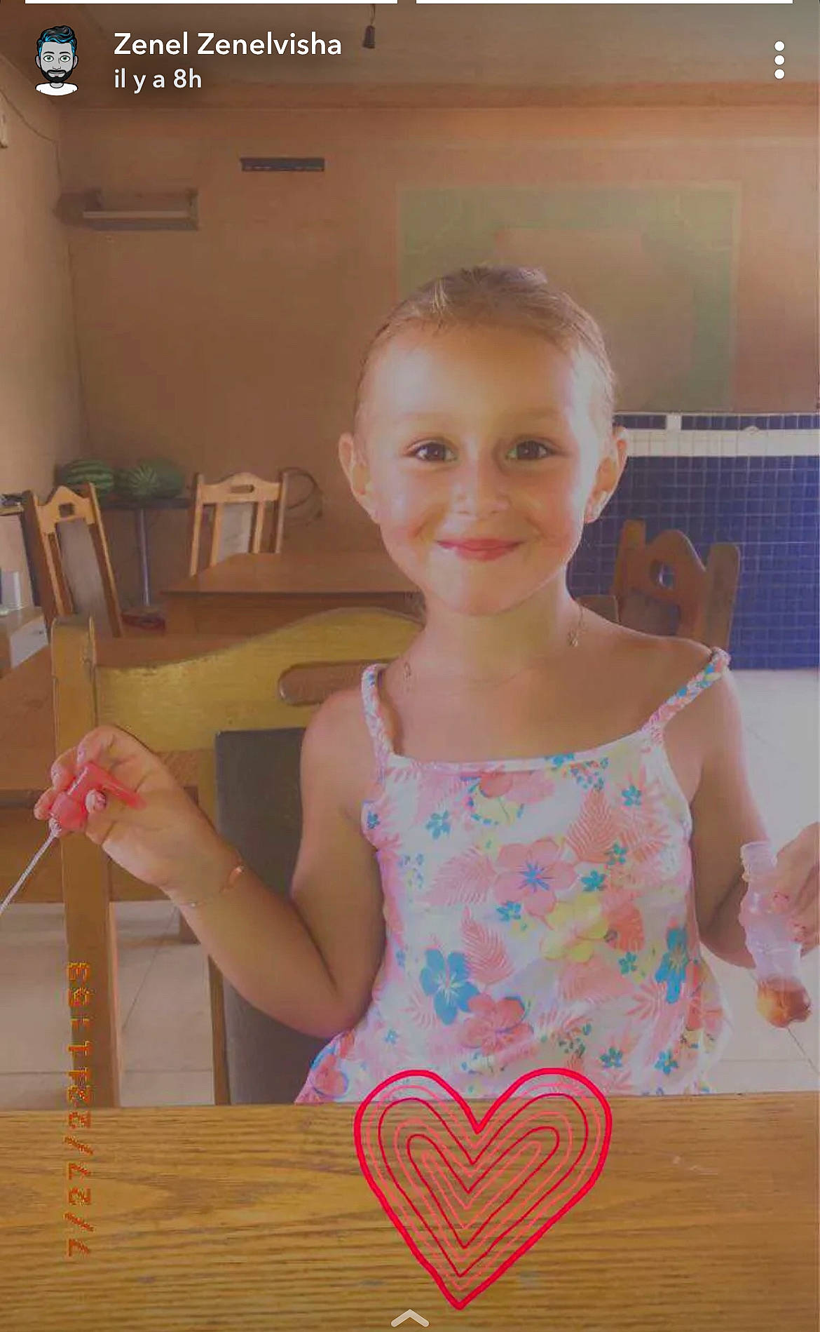 Valentina a rejoint le concours — aidez-le/la à gagner de superbes lots ! abdomen, chair, chest, child, finger, flooring, fun, happy, human_leg, joy, leisure, neck, person, pink, room, sitting, smile, sportswear, t_shirt, thigh