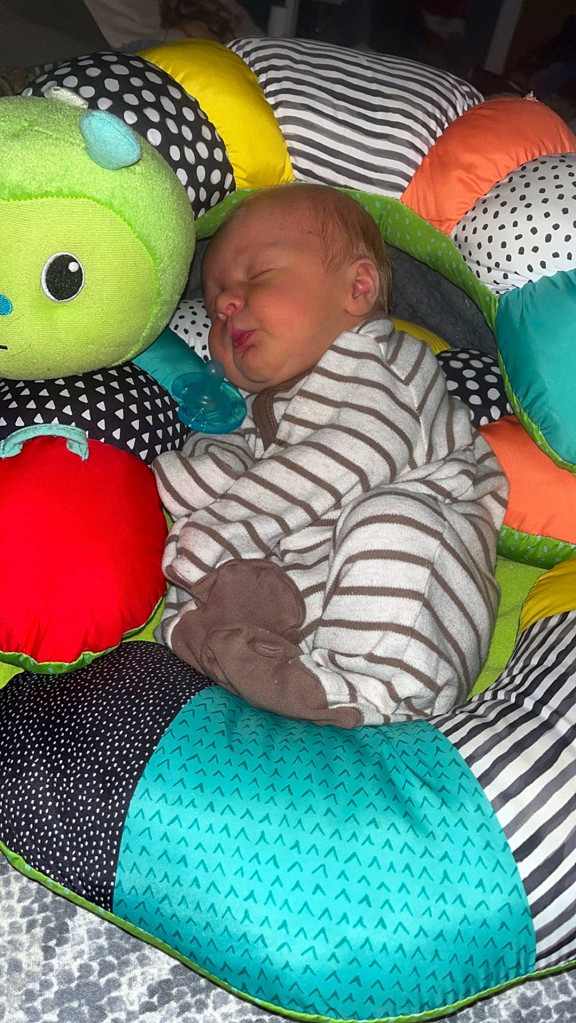 Joshuaa is registered to the contest to win money with this photo: baby, baby_products, baby_sleeping, baby_toddler_clothing, baby_toys, bedding, bedtime, child, comfort, green, happy, linens, mammal, pattern, person, product, room, textile, toddler, toy
