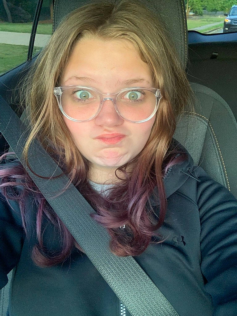 Kelsey is registered to the contest to win money with this photo: chin, cool, eyebrow, eyewear, forehead, glasses, hair, hairstyle, head, iris, jaw, lip, mouth, neck, nose, organ, person, selfie, skin, street_fashion