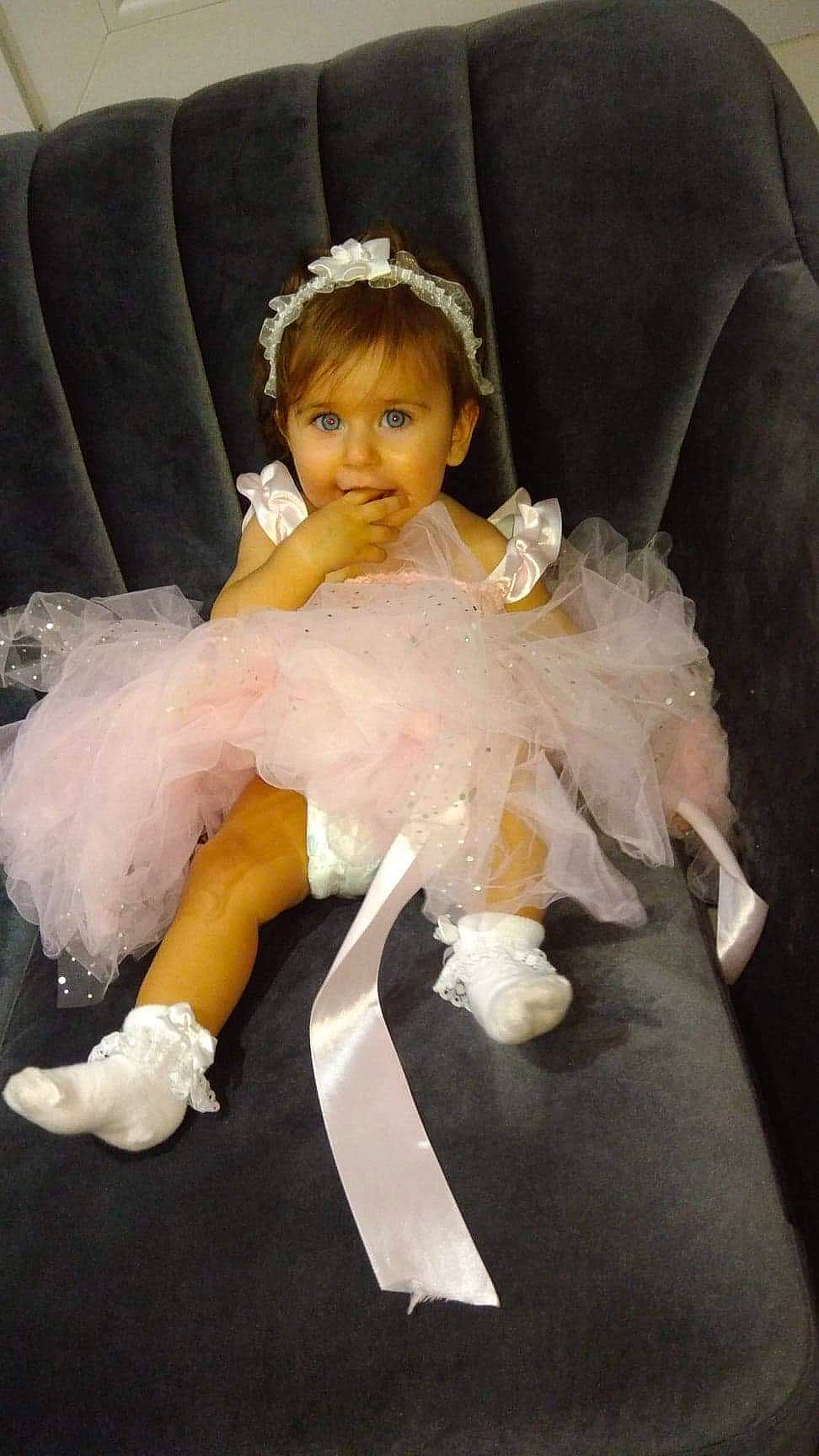 Elvyra a rejoint le concours — aidez-le/la à gagner de superbes lots ! child, costume, girl, person, product, toddler